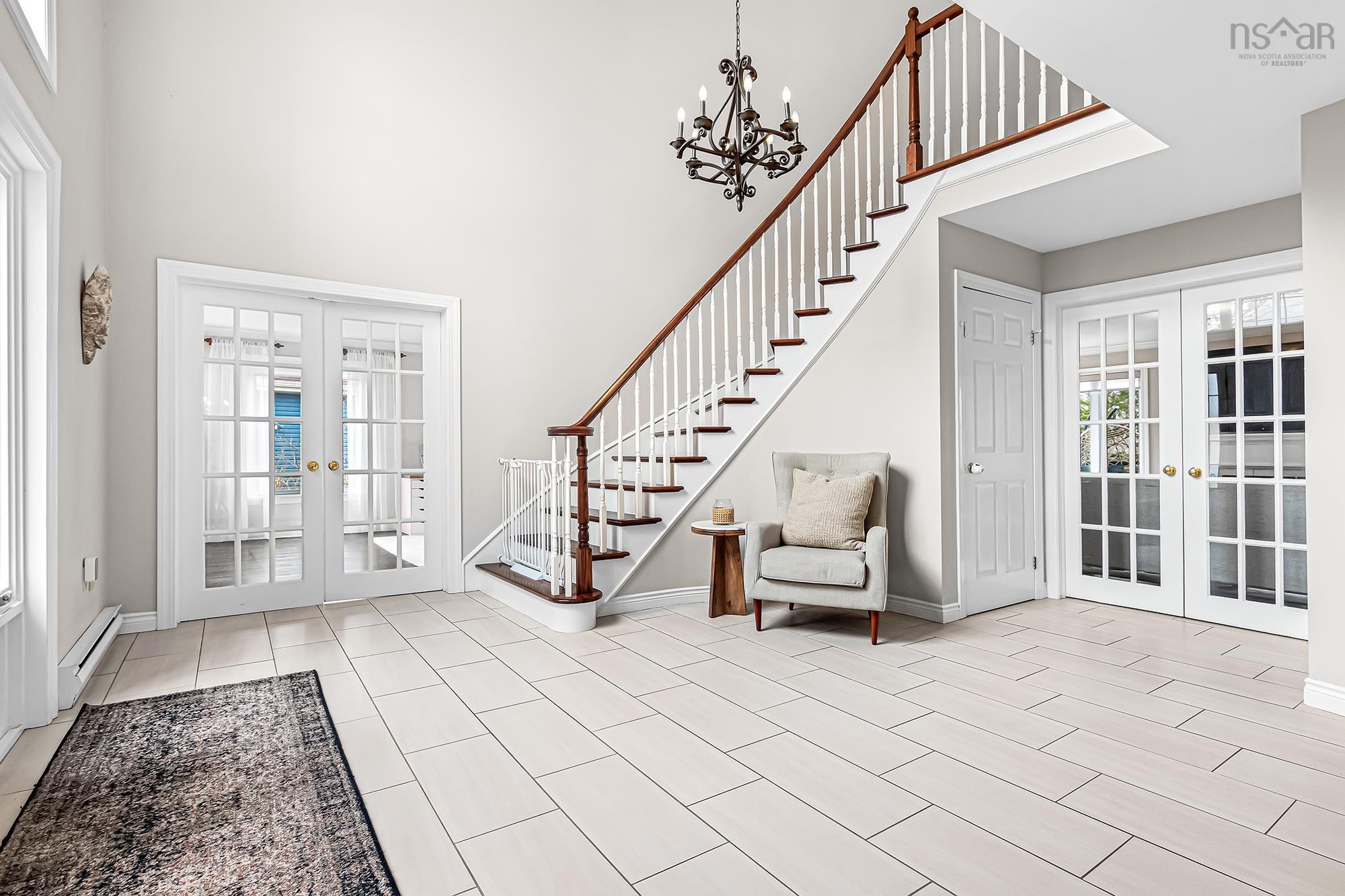 $1,215,000.00: 16 Armoyan Court, Bedford