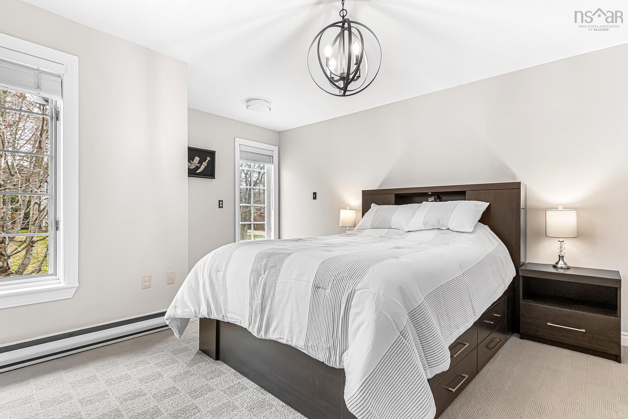 $1,215,000.00: 16 Armoyan Court, Bedford