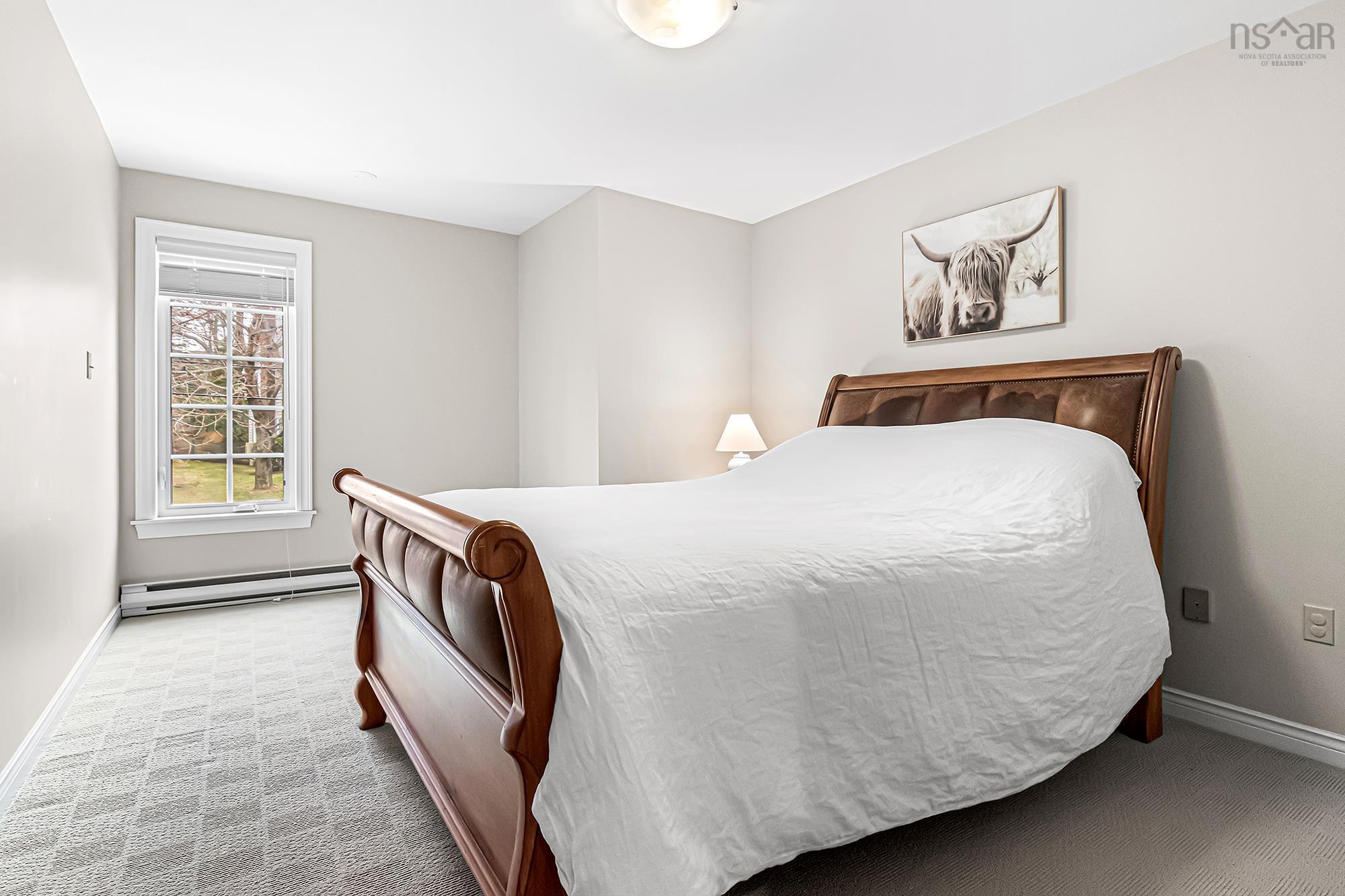 $1,215,000.00: 16 Armoyan Court, Bedford