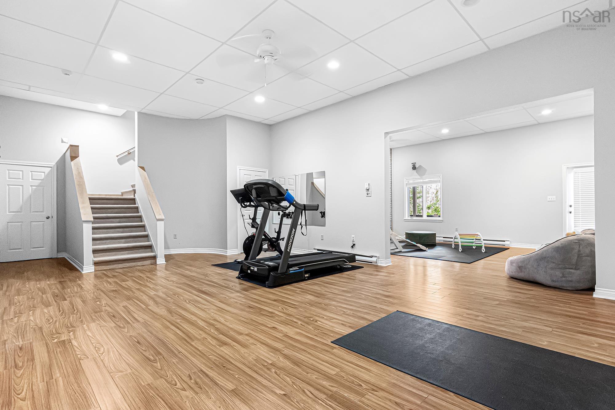 $1,215,000.00: 16 Armoyan Court, Bedford