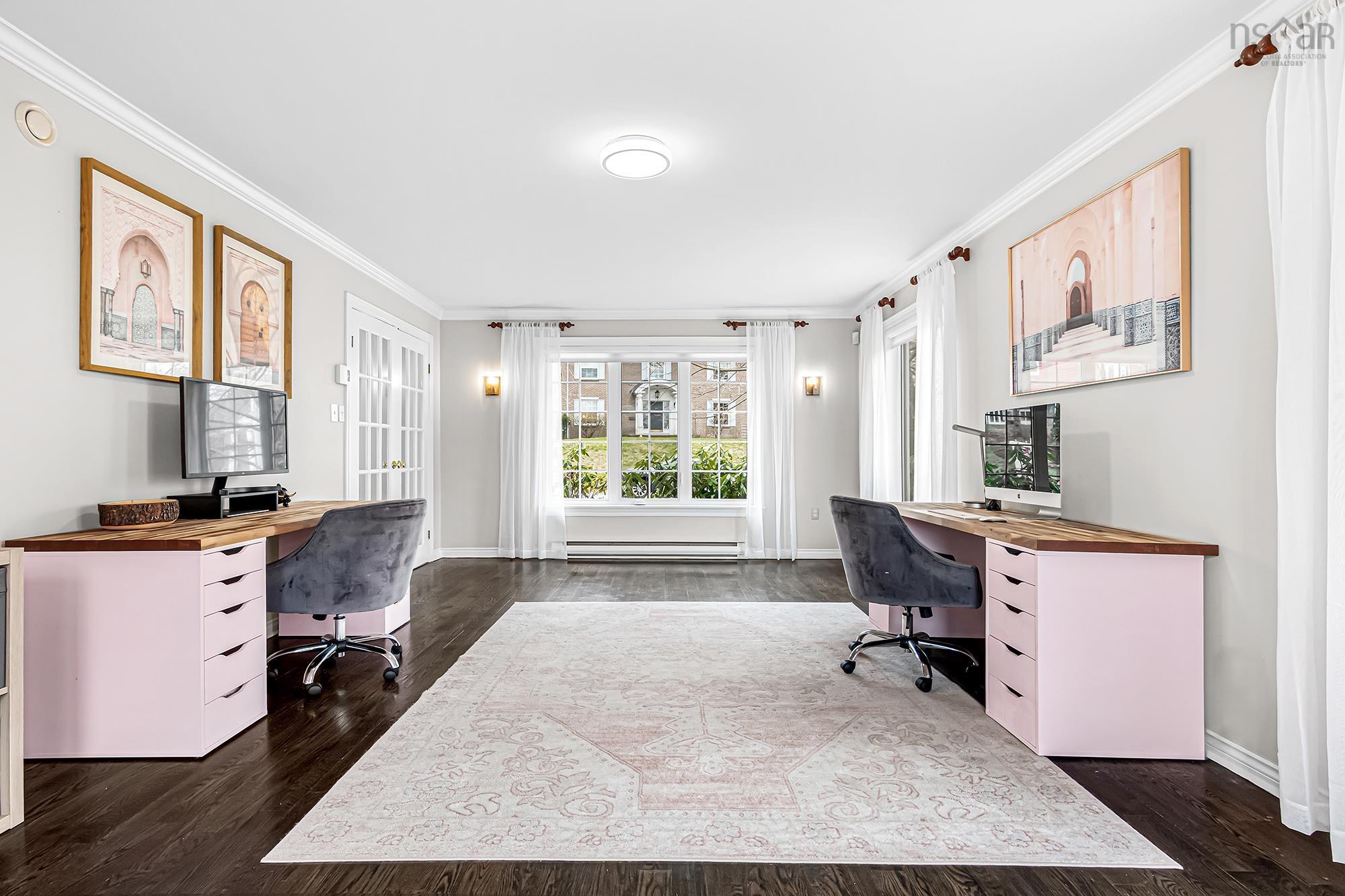 $1,215,000.00: 16 Armoyan Court, Bedford