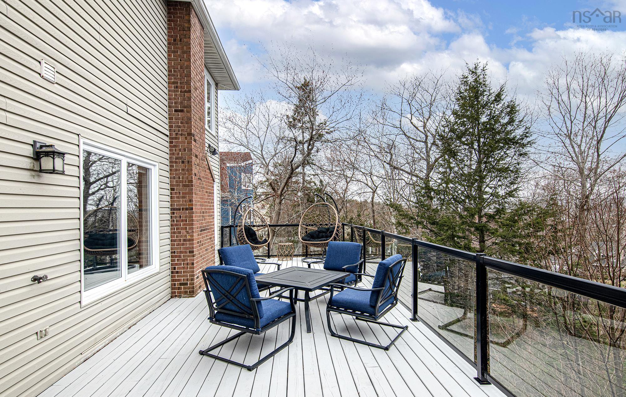 $1,215,000.00: 16 Armoyan Court, Bedford