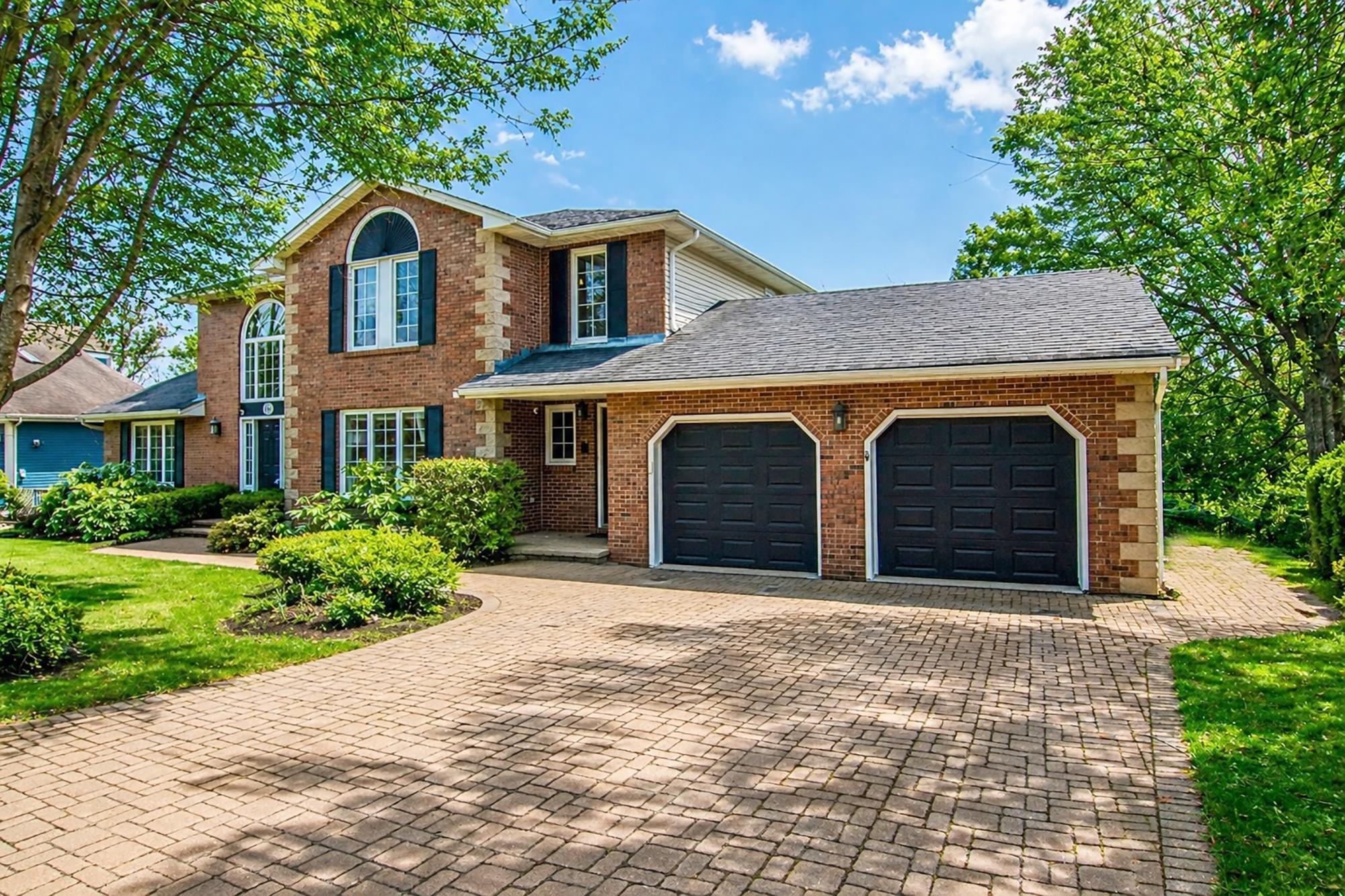 $1,215,000.00: 16 Armoyan Court, Bedford