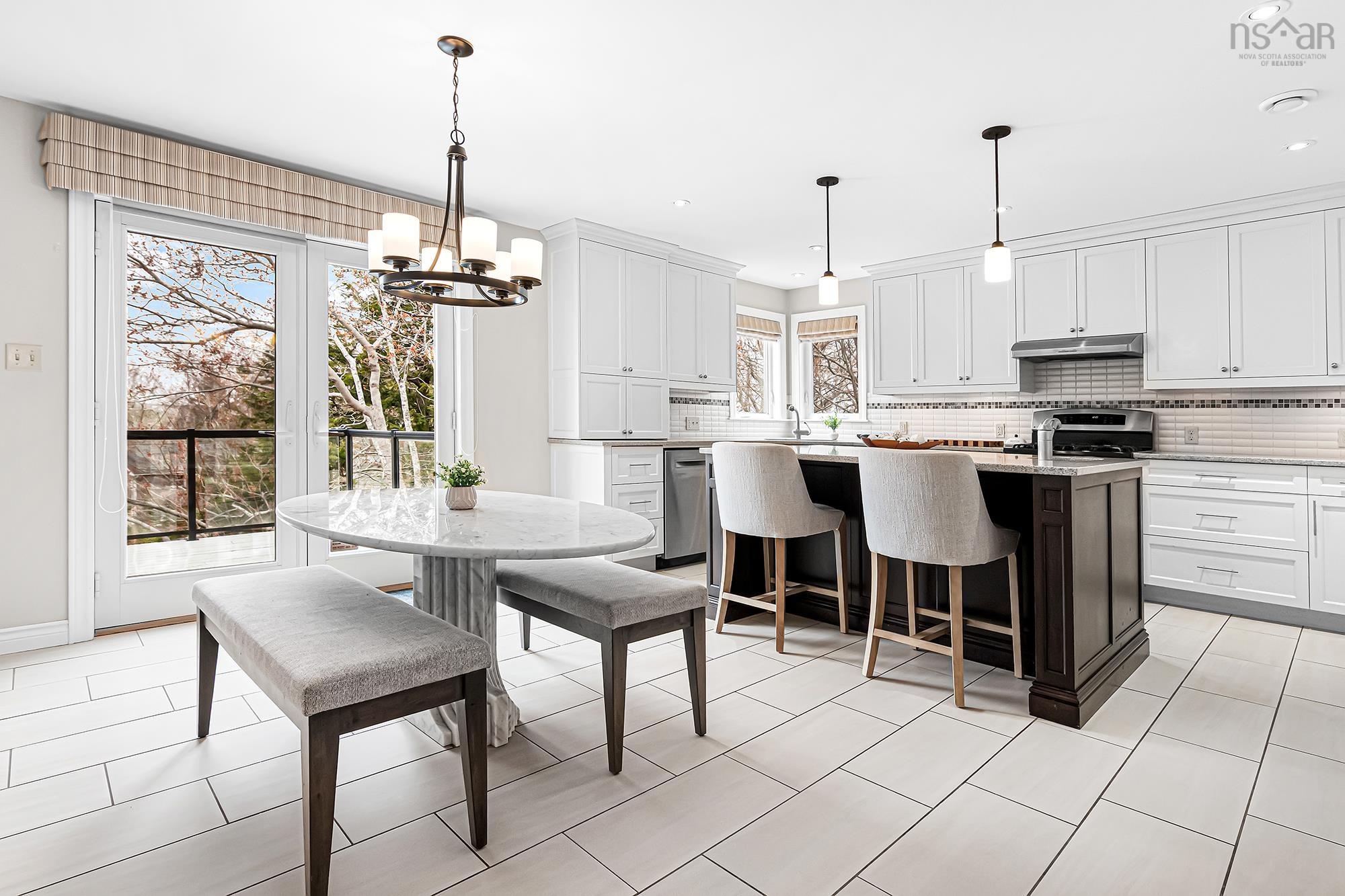 $1,215,000.00: 16 Armoyan Court, Bedford