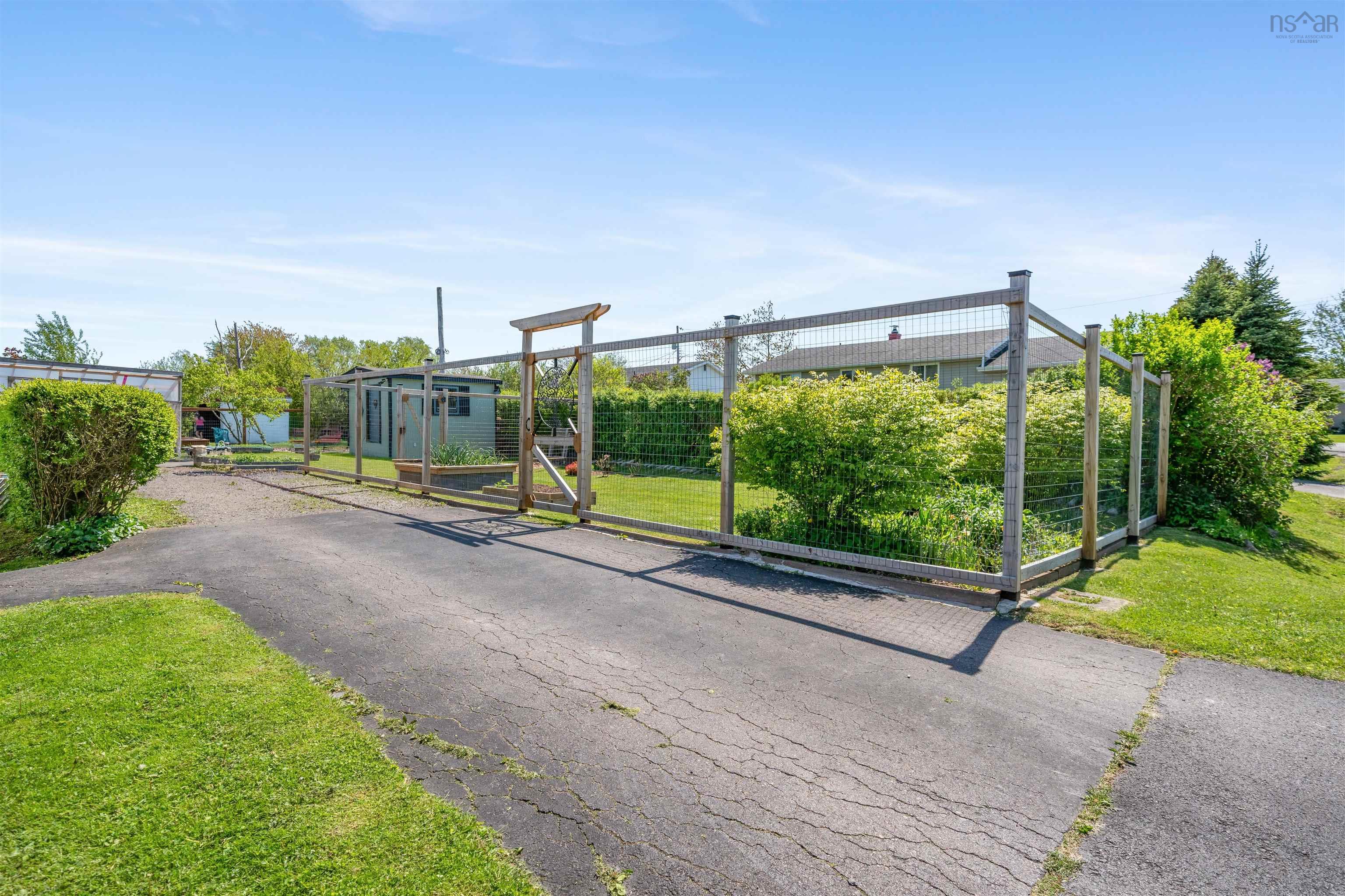$389,500.00: 179 CEDAR Street, Pictou