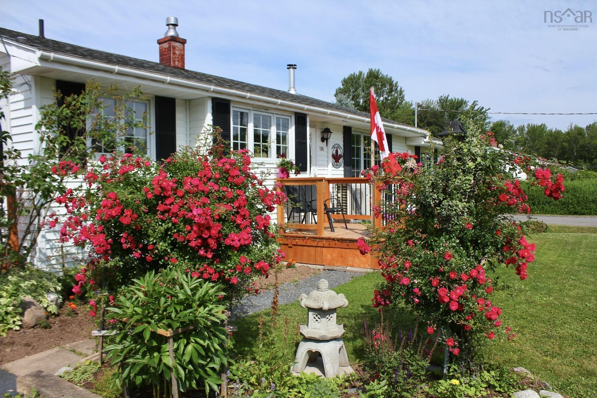 $389,500.00: 179 CEDAR Street, Pictou