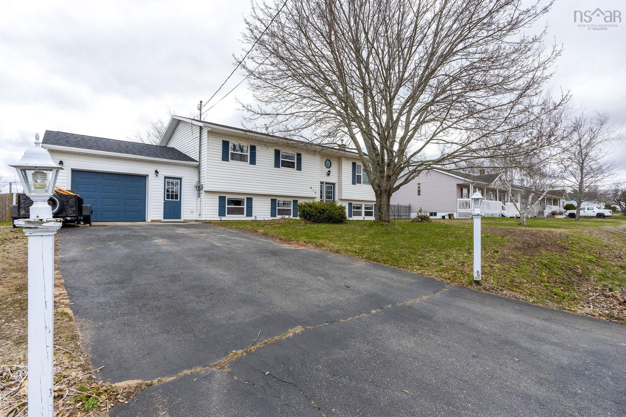 $449,900.00: 612 Crystal Drive, Greenwood