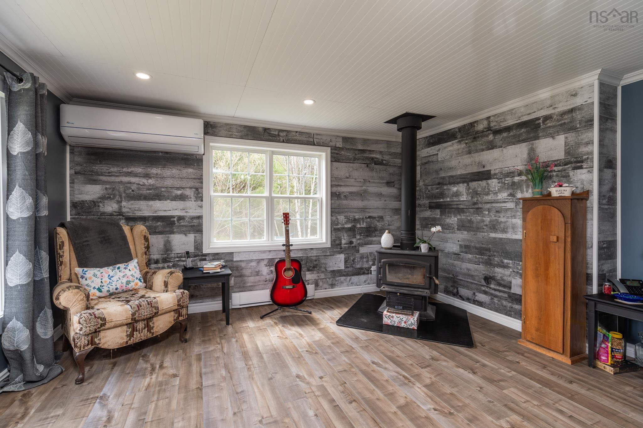 $349,900.00: 3559 Highway 340, Carleton