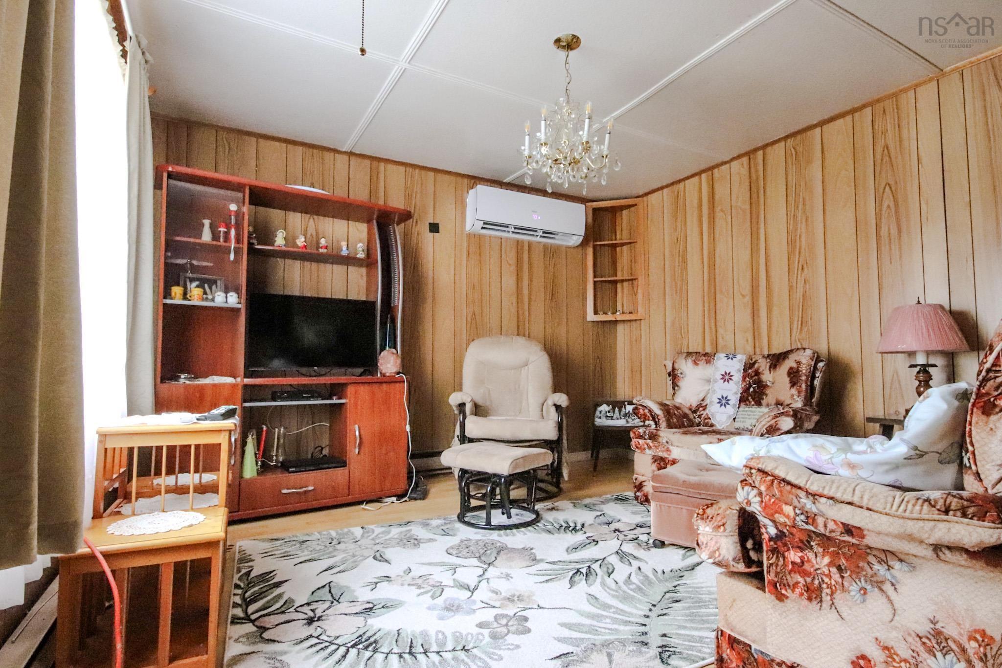 $249,000.00: 1359 Stoney Island Road, Stoney Island