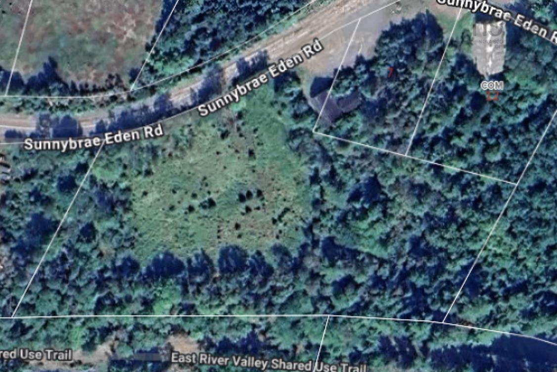 $35,000.00: Lot East River East Side Road, St Paul's
