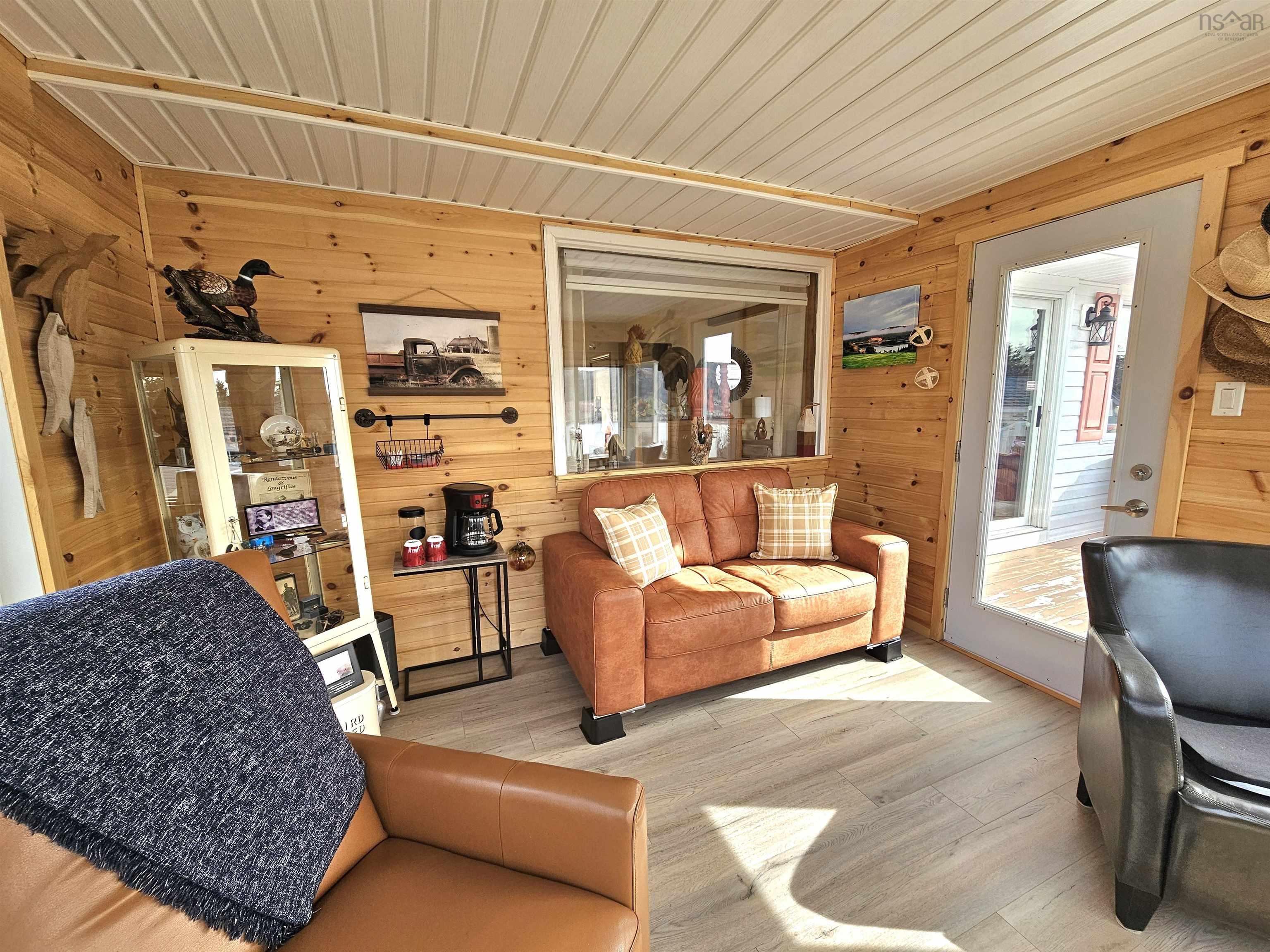 $379,900.00: 868 Highway 105, Boularderie East