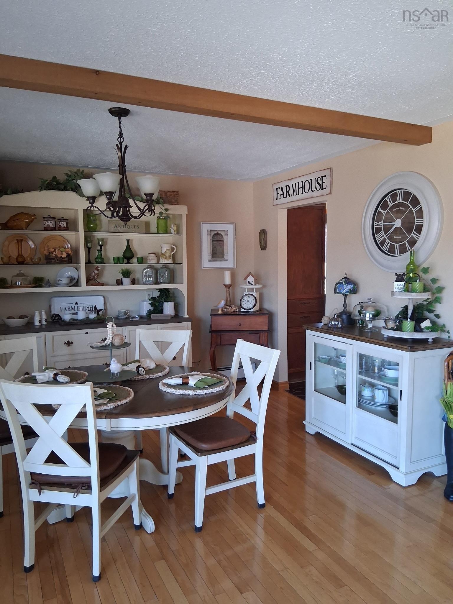 $379,900.00: 868 Highway 105, Boularderie East