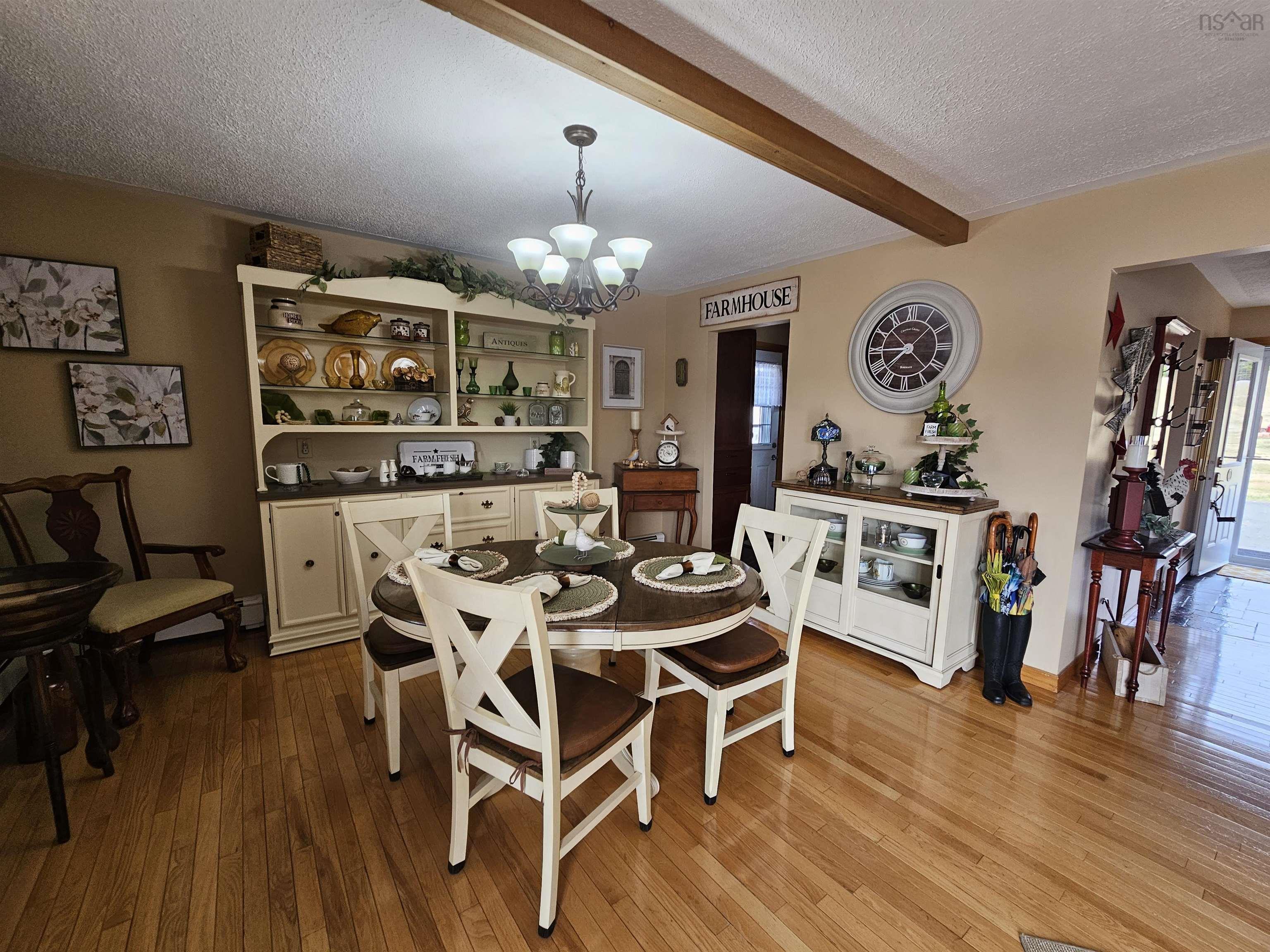 $379,900.00: 868 Highway 105, Boularderie East