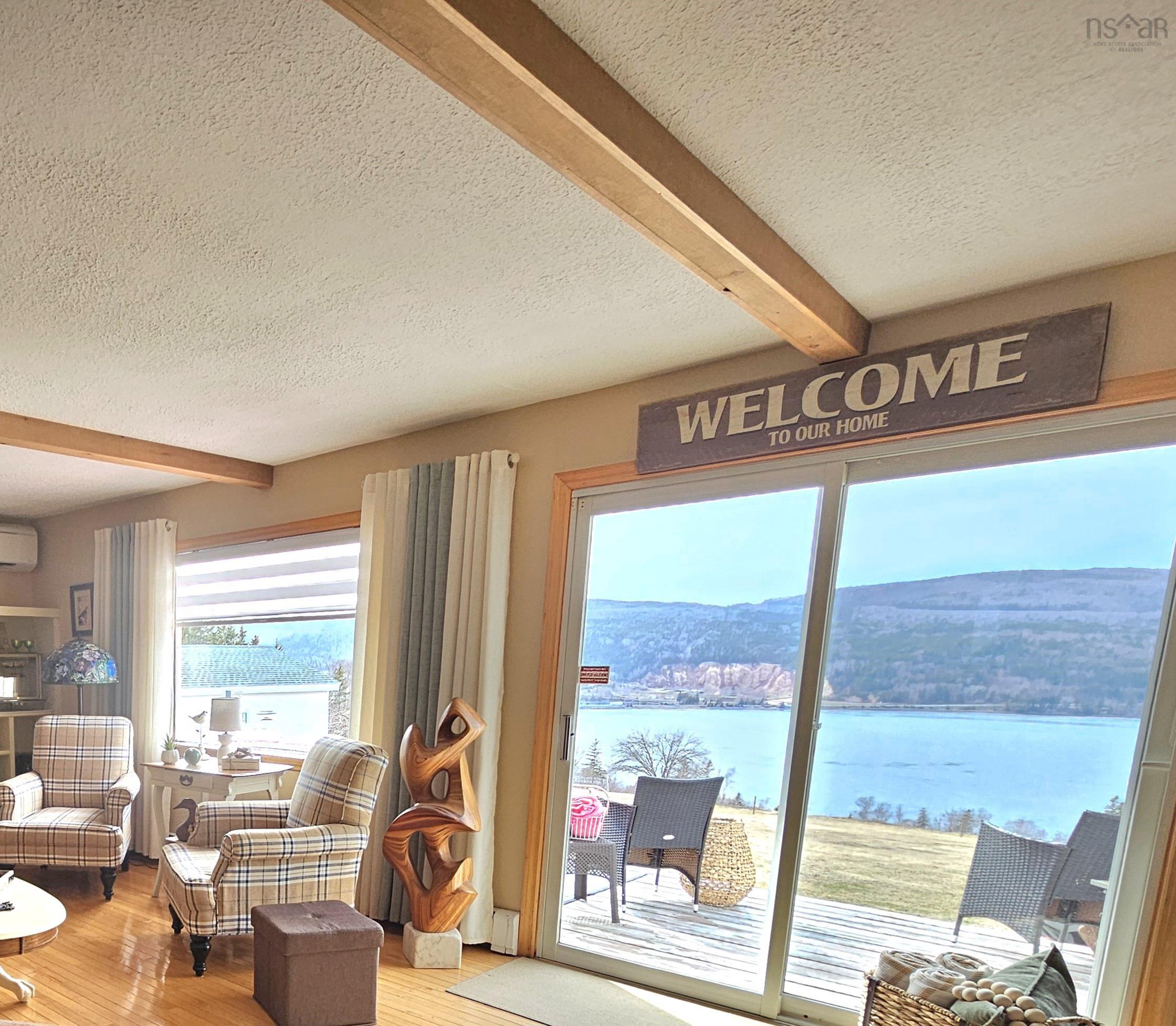$379,900.00: 868 Highway 105, Boularderie East