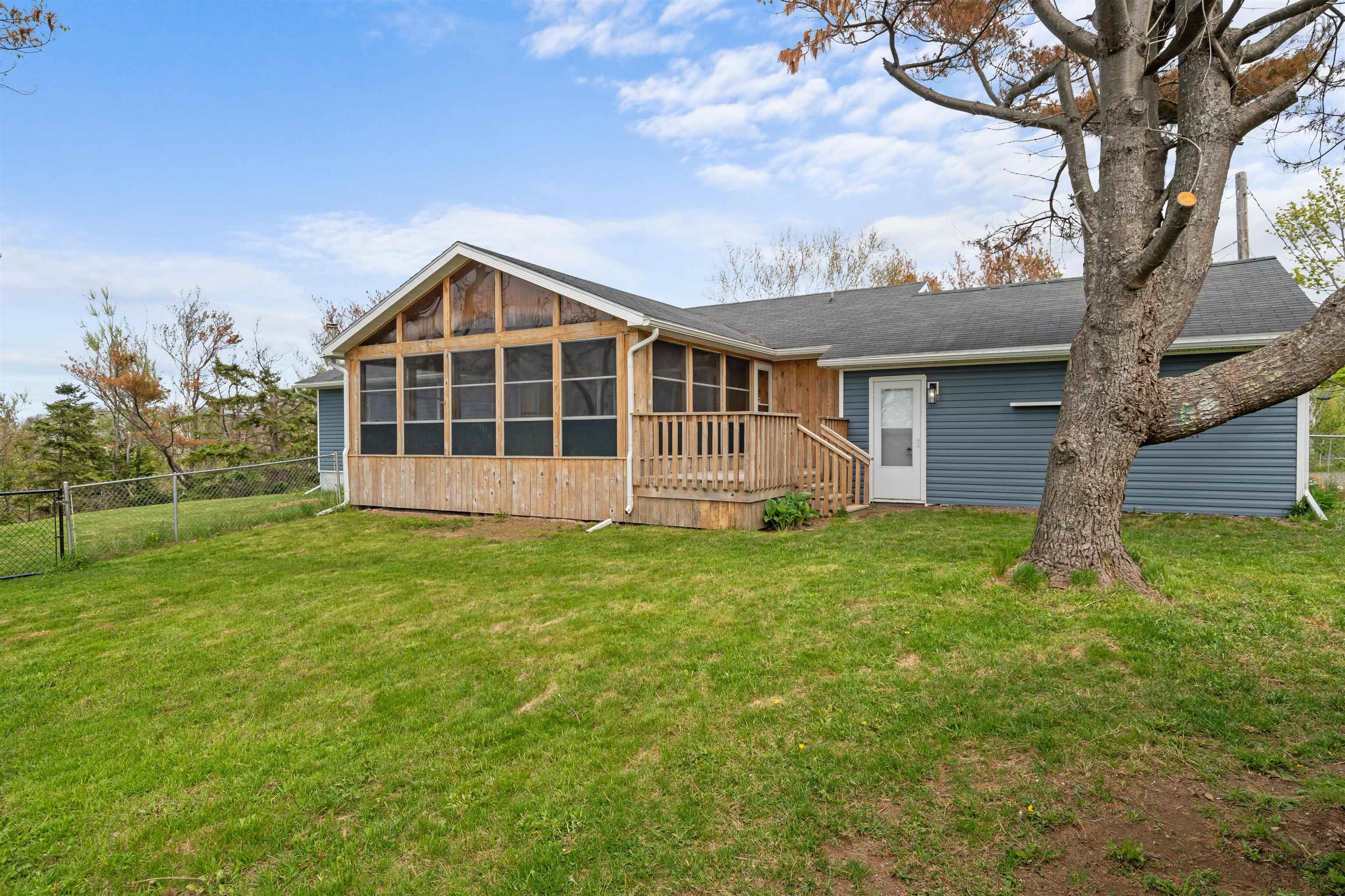 $579,000.00: 6143 Little Harbour Road, Kings Head