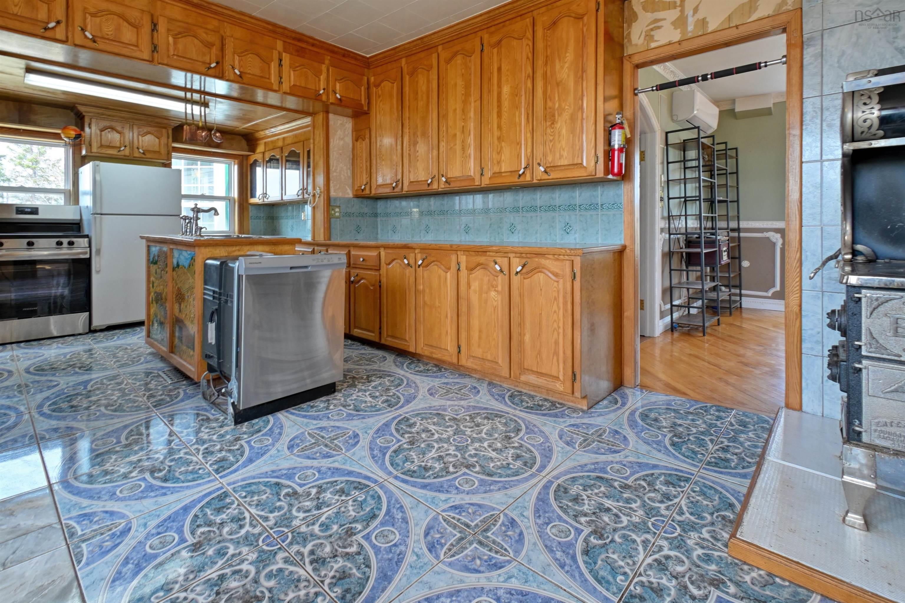 $349,000.00: 460 Red Point Road, Red Point