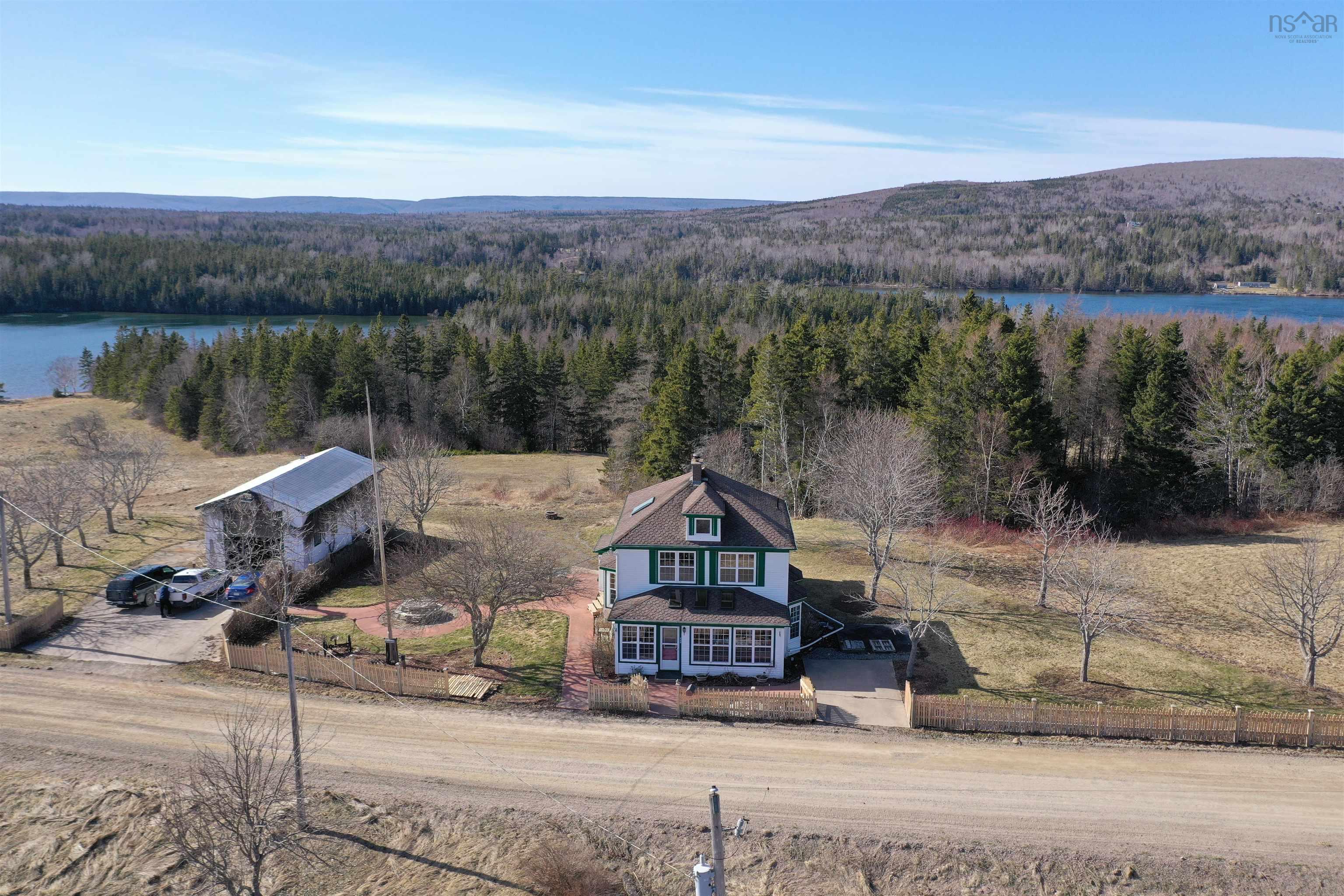 $349,000.00: 460 Red Point Road, Red Point