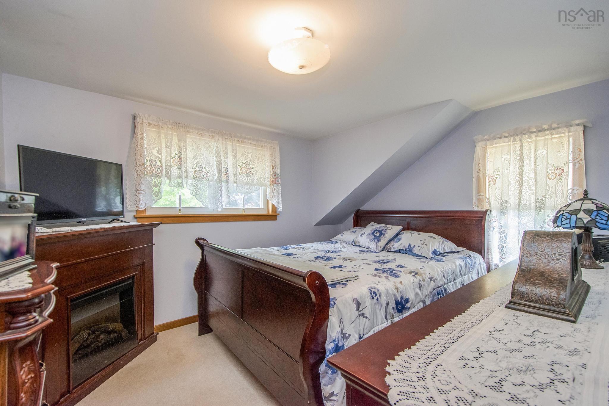 $320,000.00: 8770 Highway 201, Nictaux