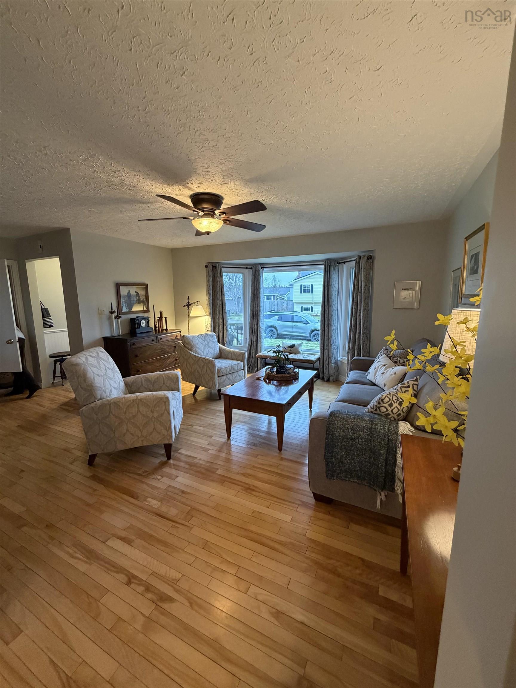 $462,500.00: 2 Sunrise Cres          B2G 2R7, Antigonish