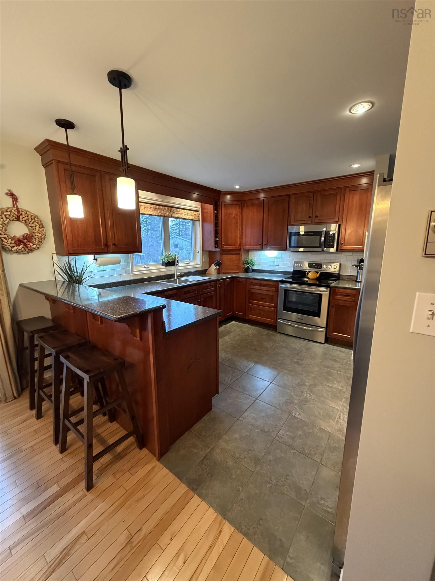 $462,500.00: 2 Sunrise Cres          B2G 2R7, Antigonish
