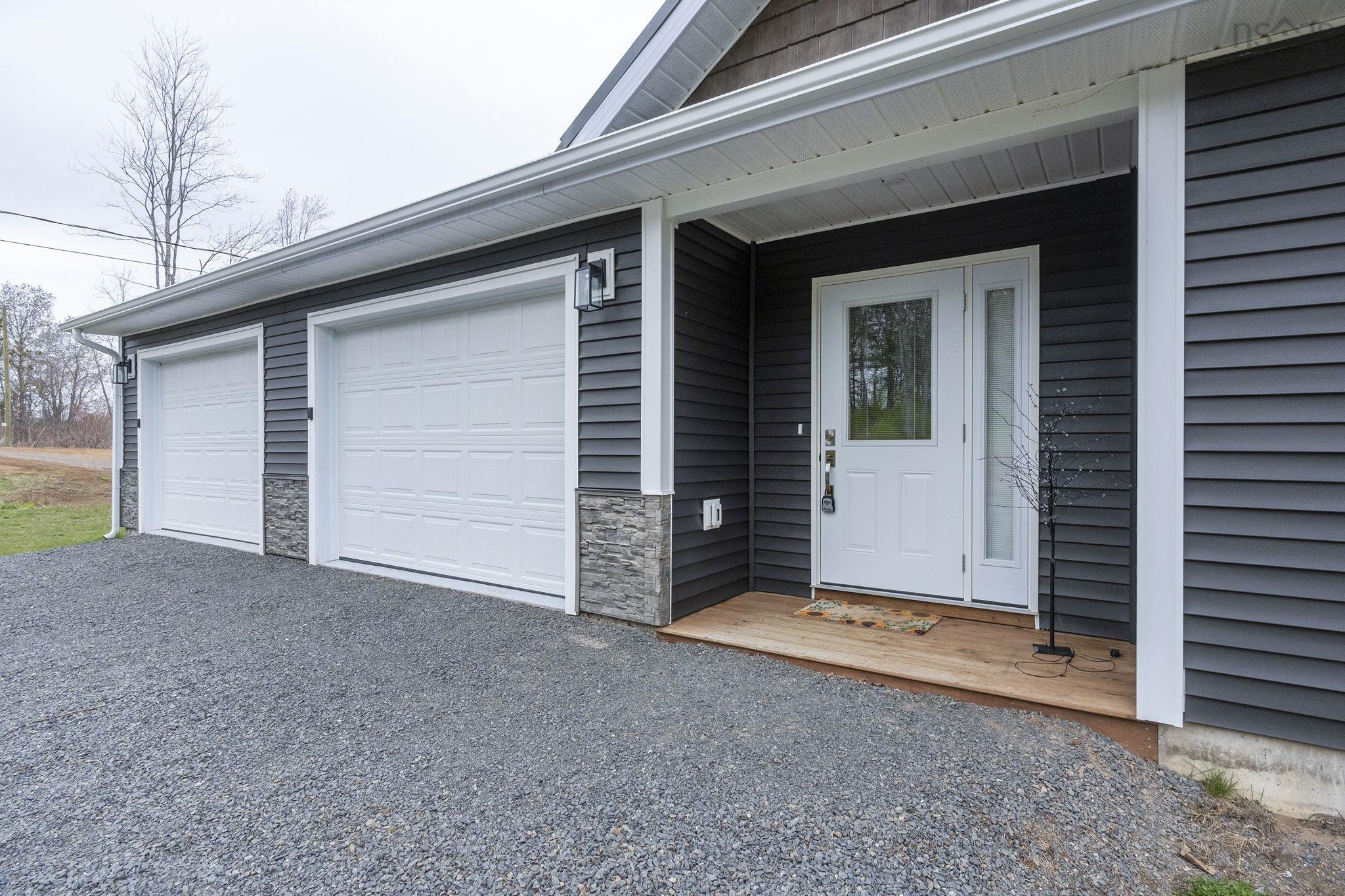 $440,000.00: 654 Whitman Road, Millville