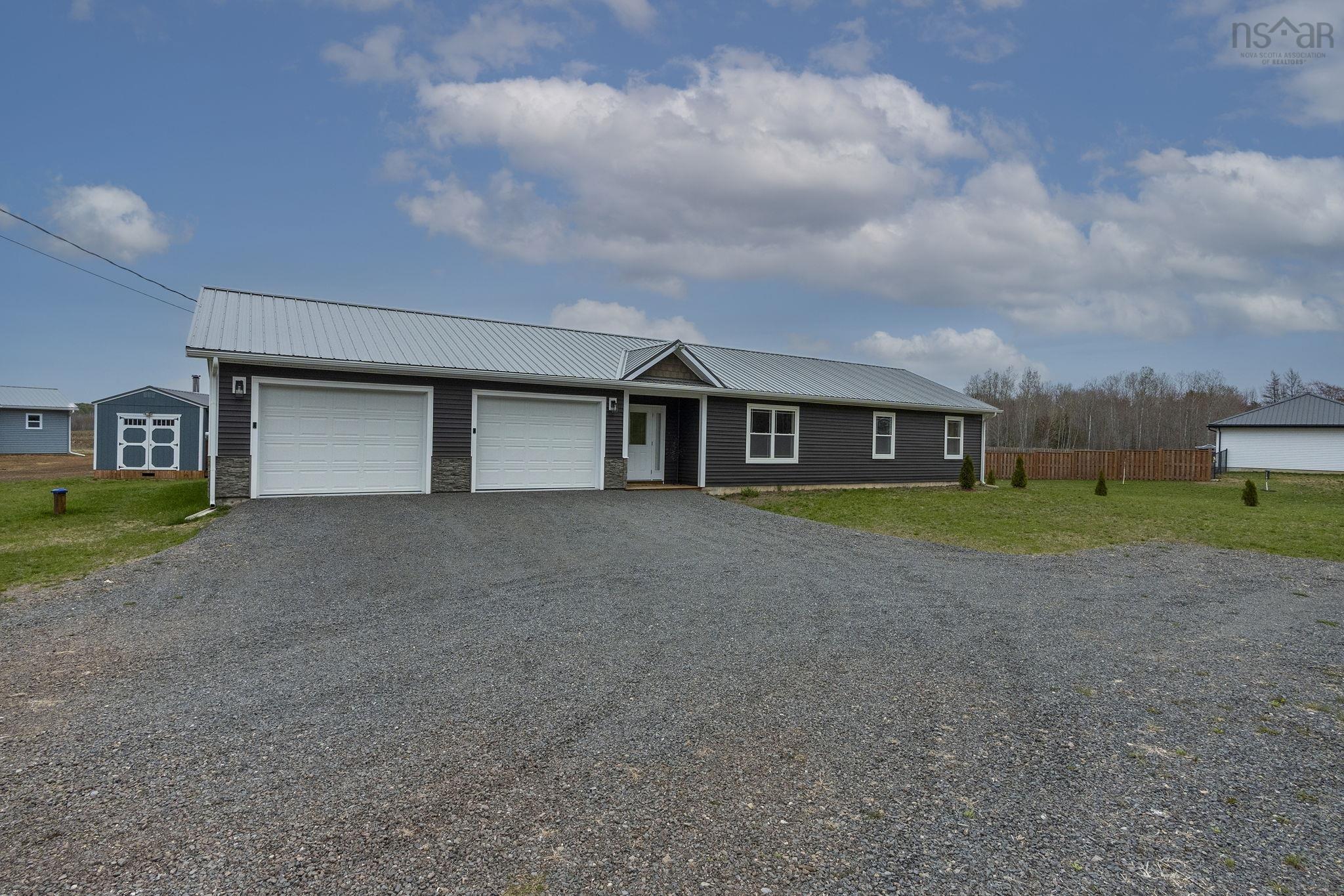 $440,000.00: 654 Whitman Road, Millville