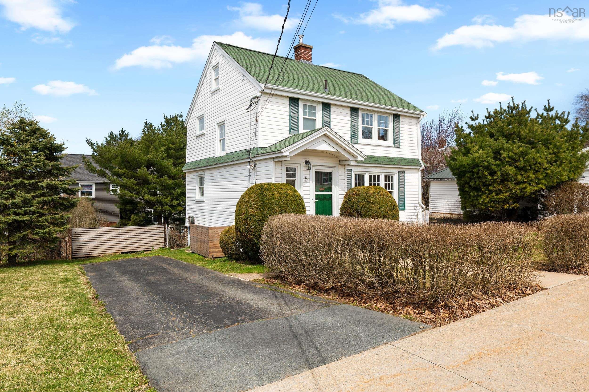 5 Gladstone Avenue, Dartmouth, NS (MLS 202609238)