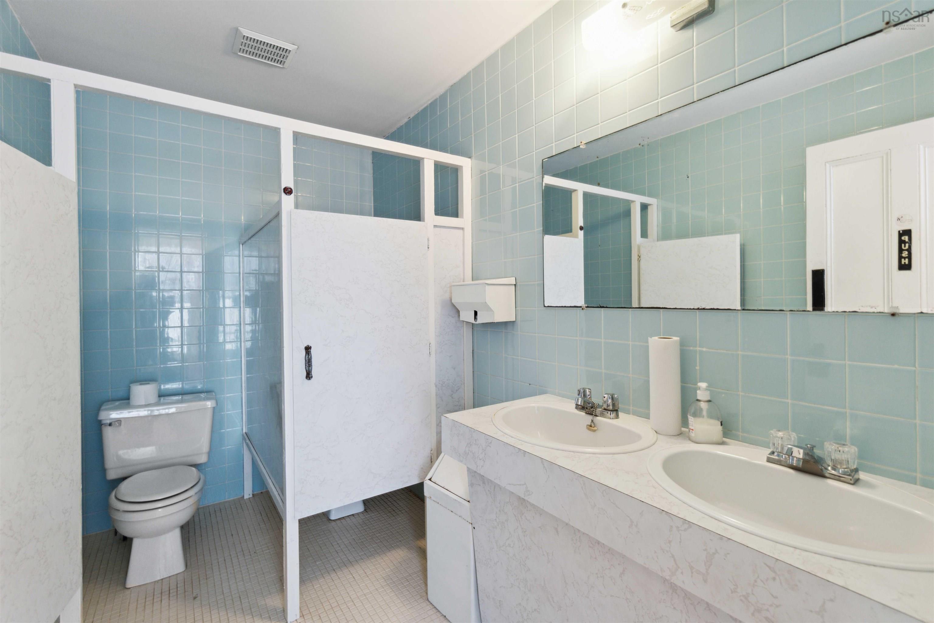 $400,000.00: 387 Church Hill Road, Sandy Cove