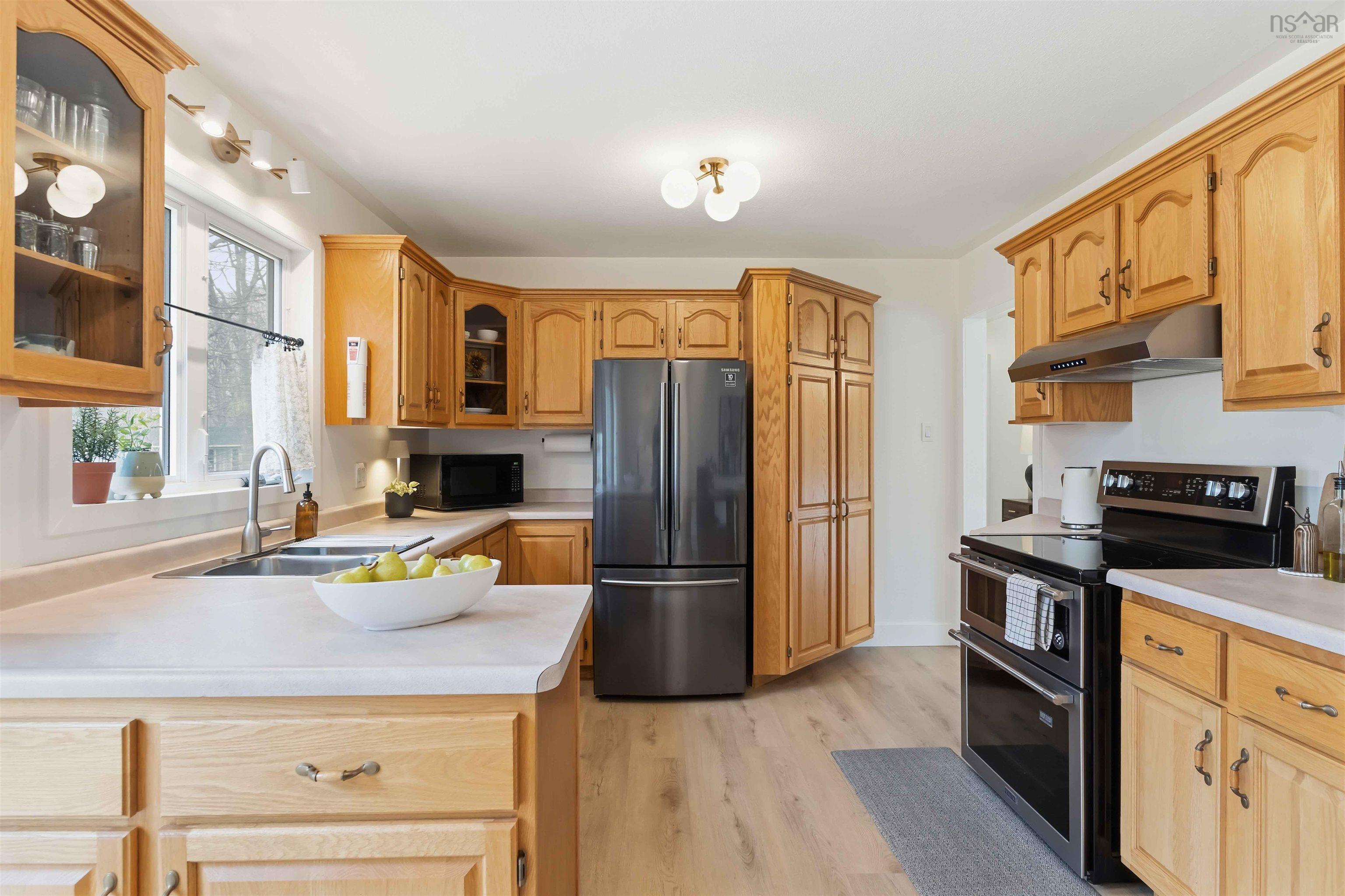 $469,500.00: 834 Beaver Street, Greenwood