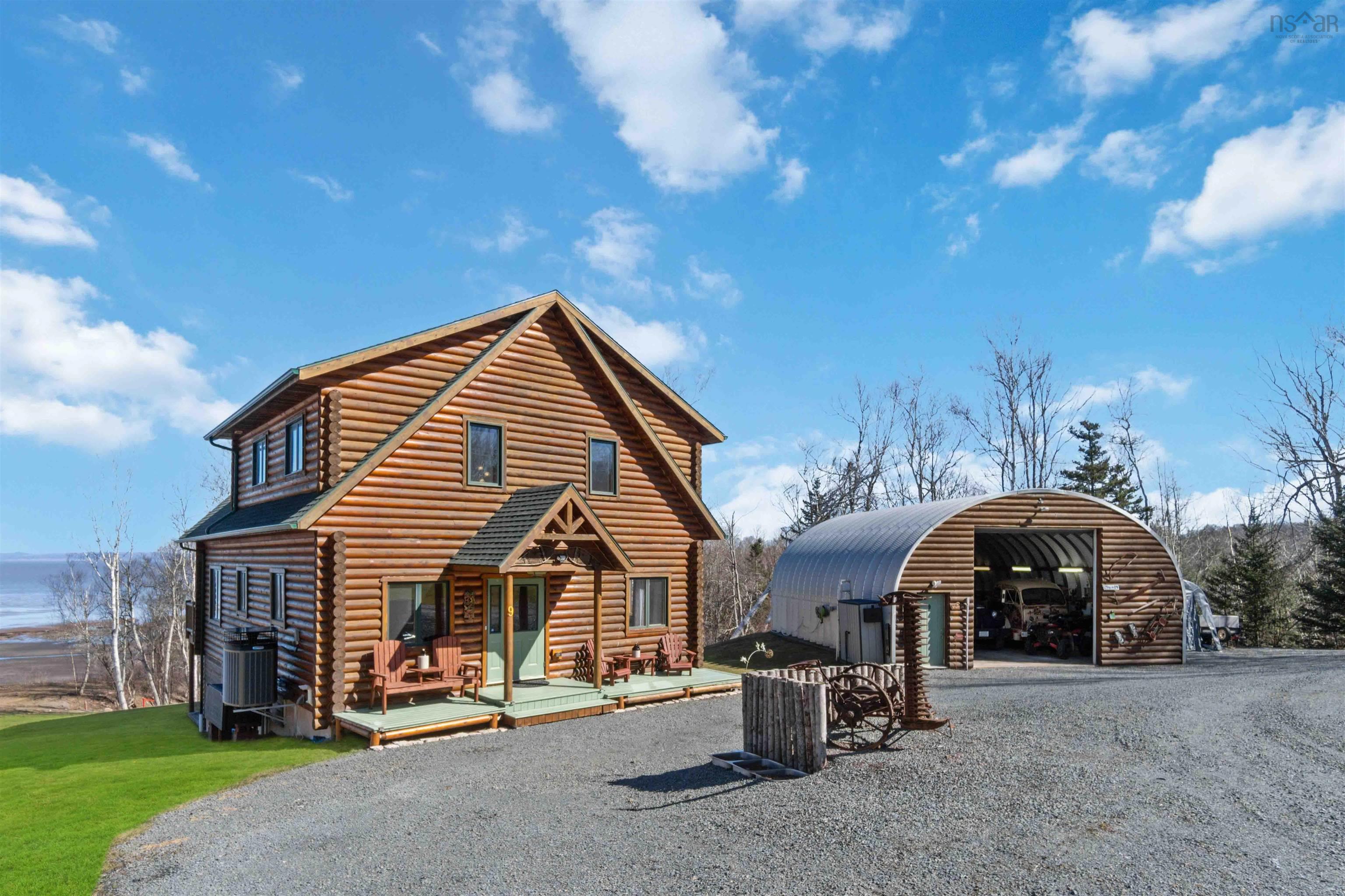 $699,999.00: 9 Karen Court, Cambridge