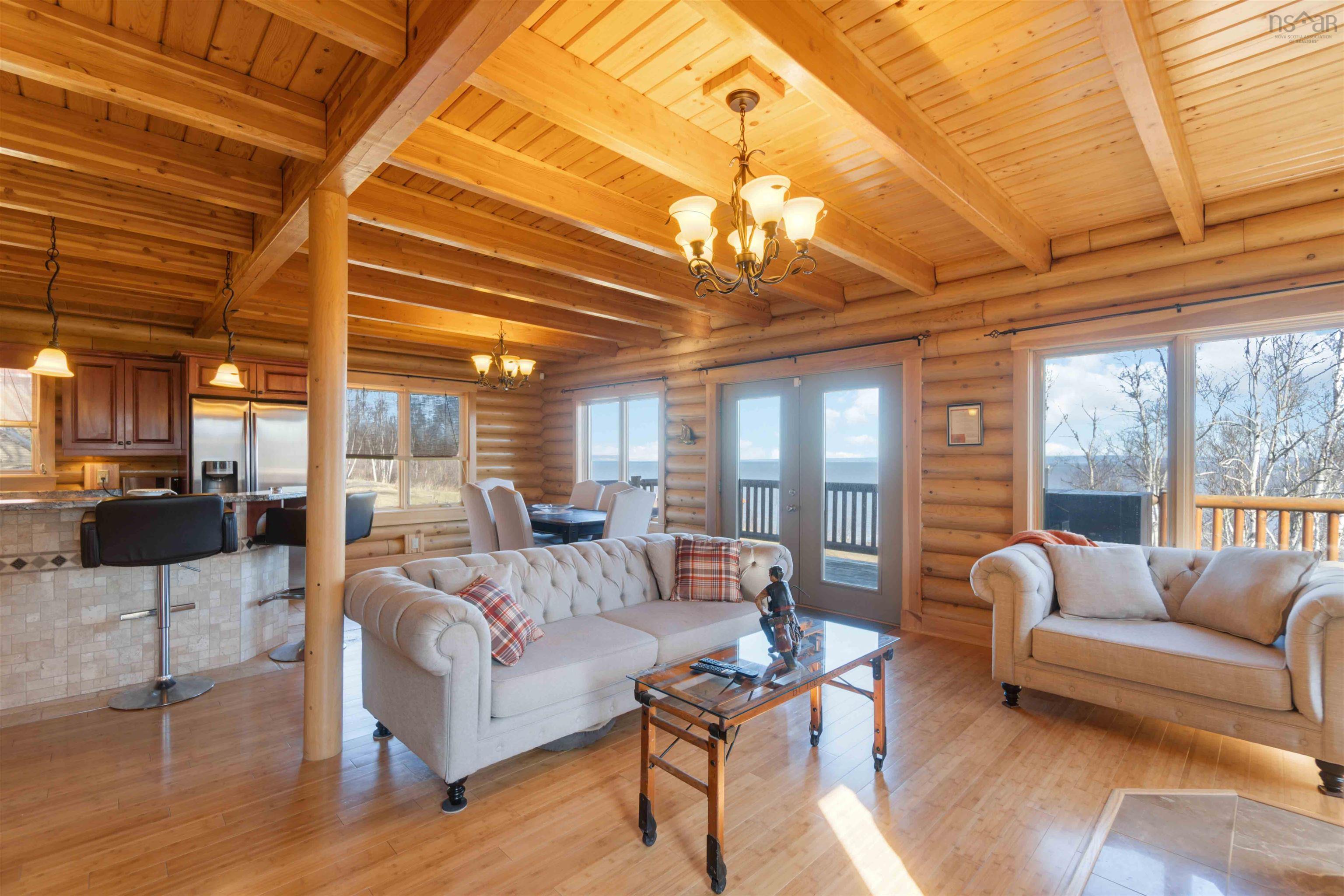 $699,999.00: 9 Karen Court, Cambridge