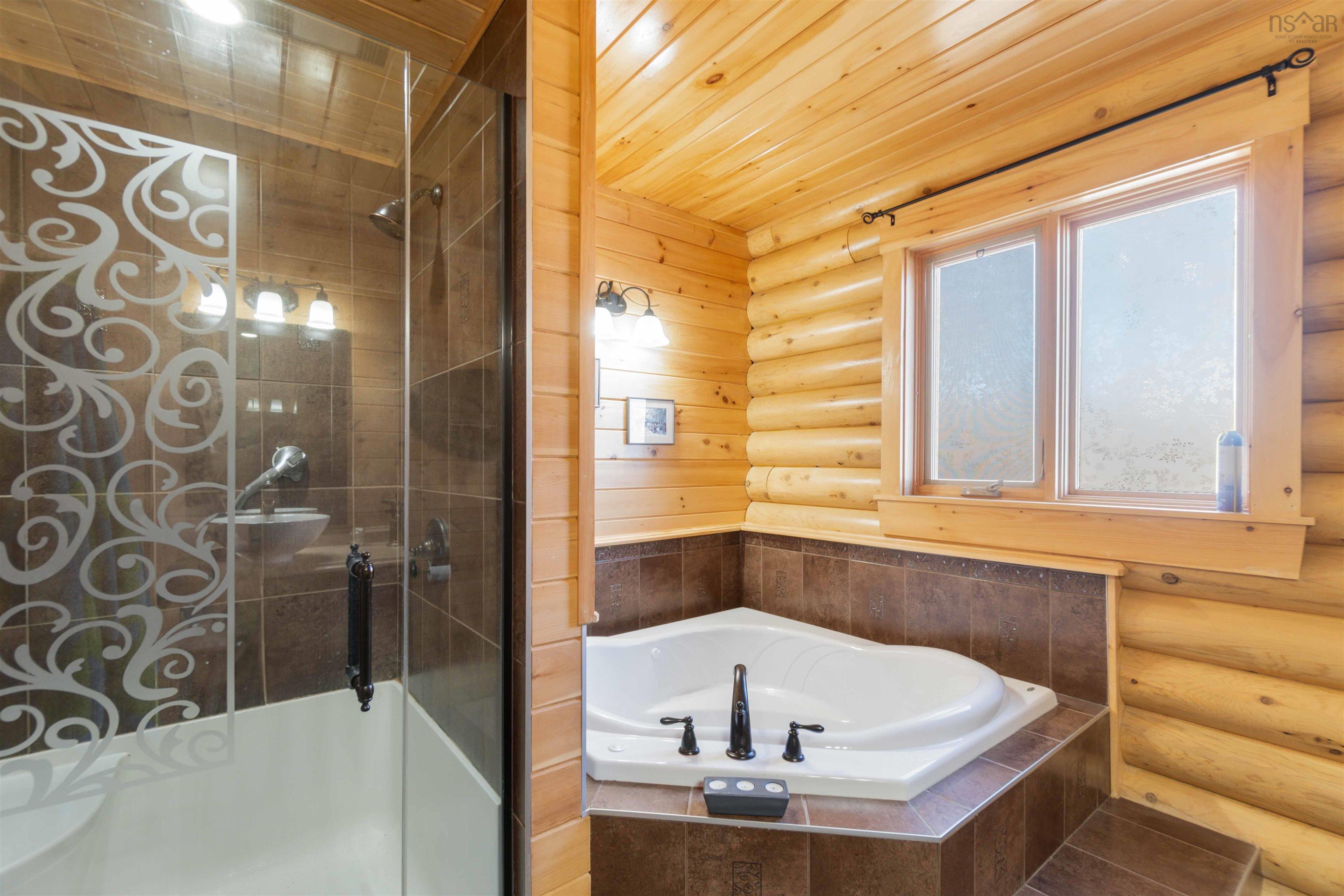 $699,999.00: 9 Karen Court, Cambridge