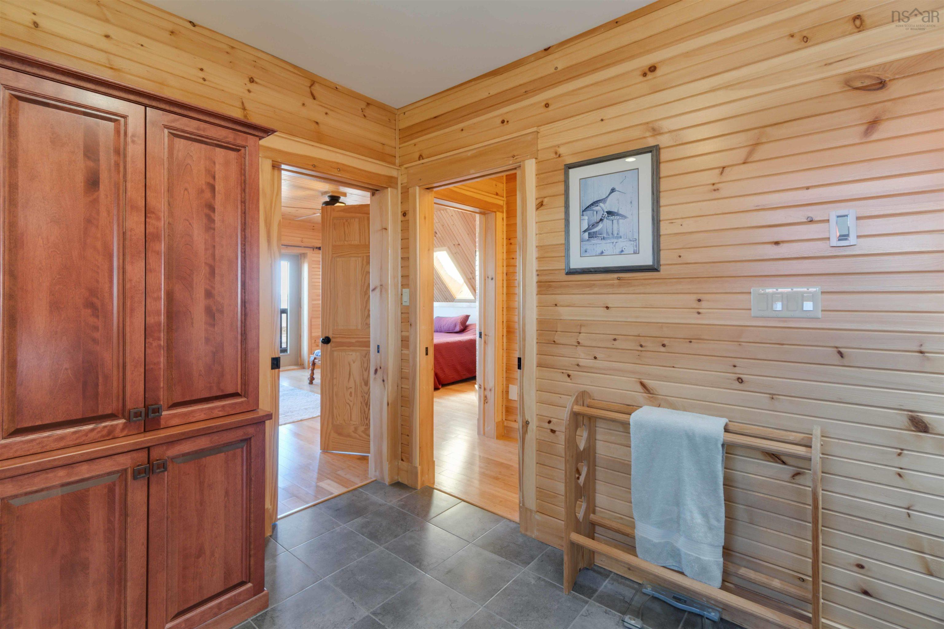 $699,999.00: 9 Karen Court, Cambridge