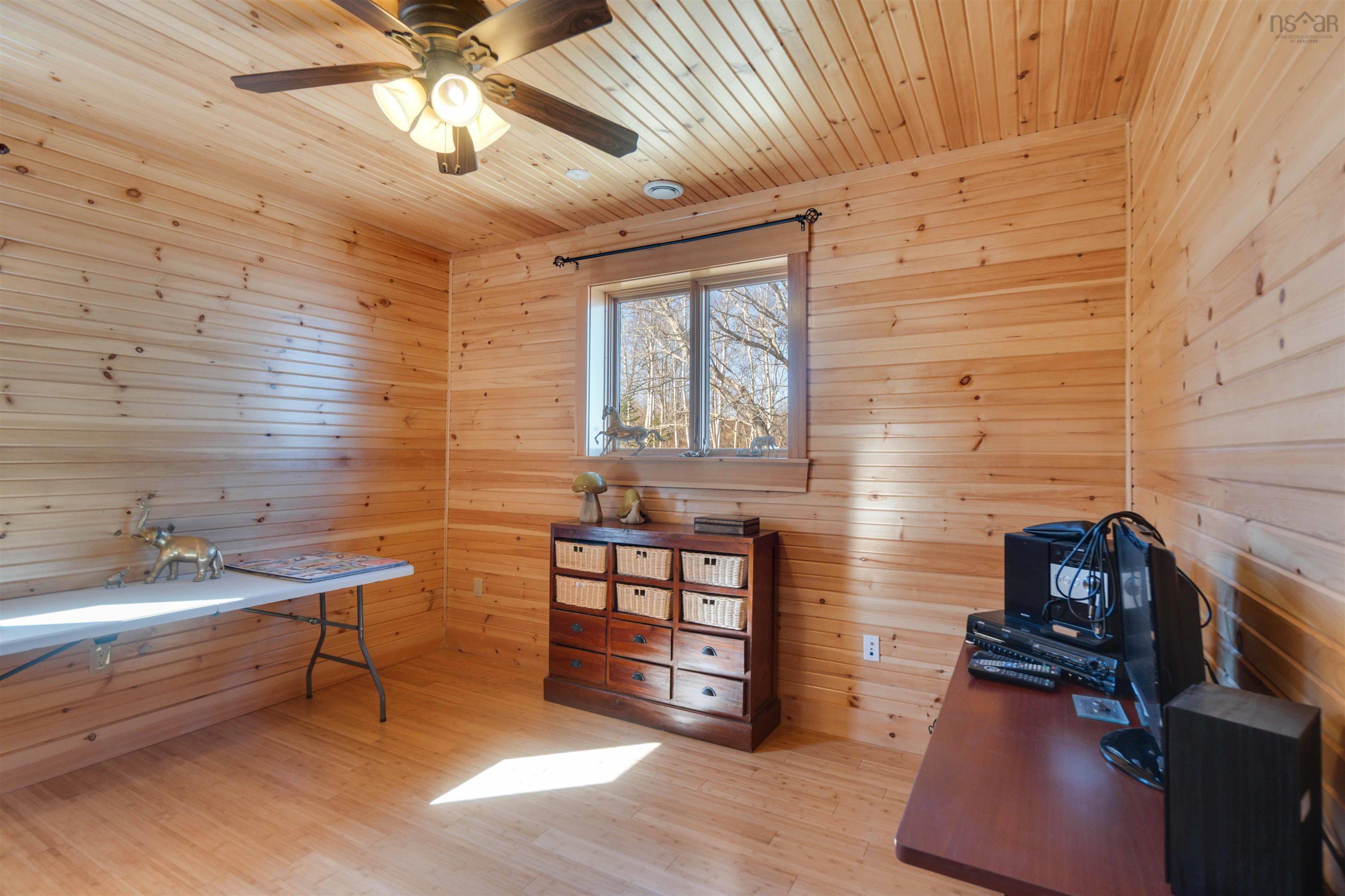 $699,999.00: 9 Karen Court, Cambridge