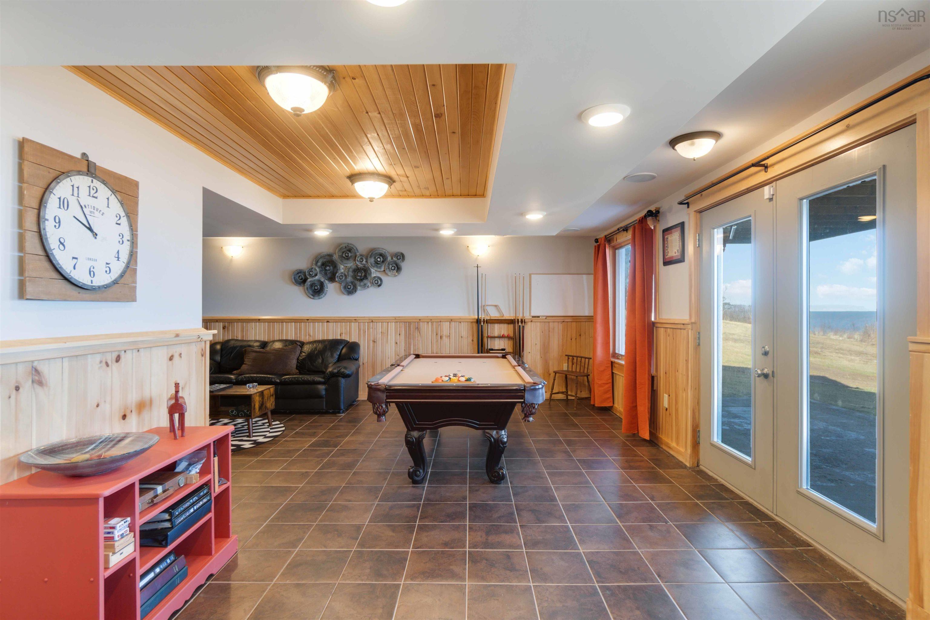 $699,999.00: 9 Karen Court, Cambridge