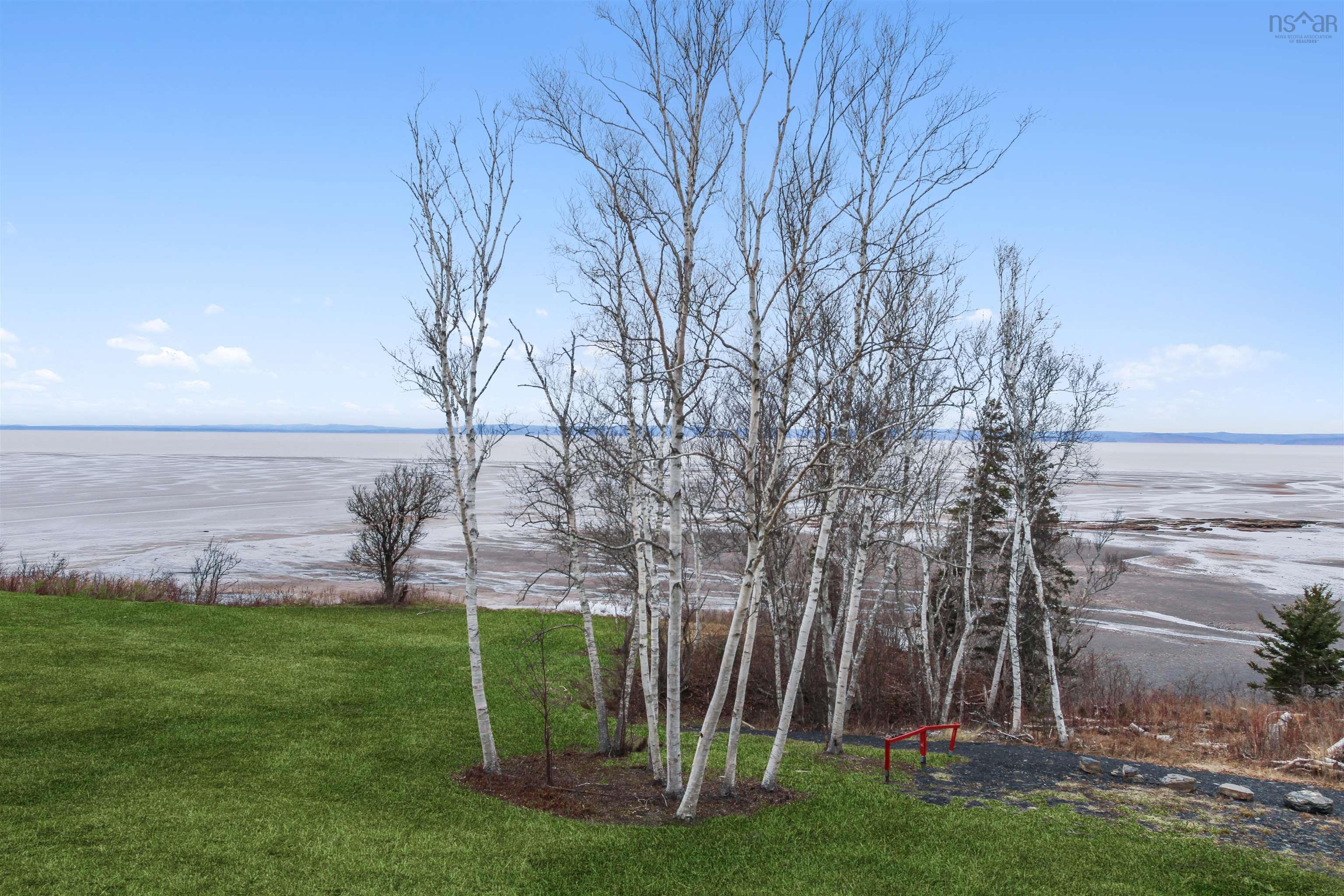 $699,999.00: 9 Karen Court, Cambridge