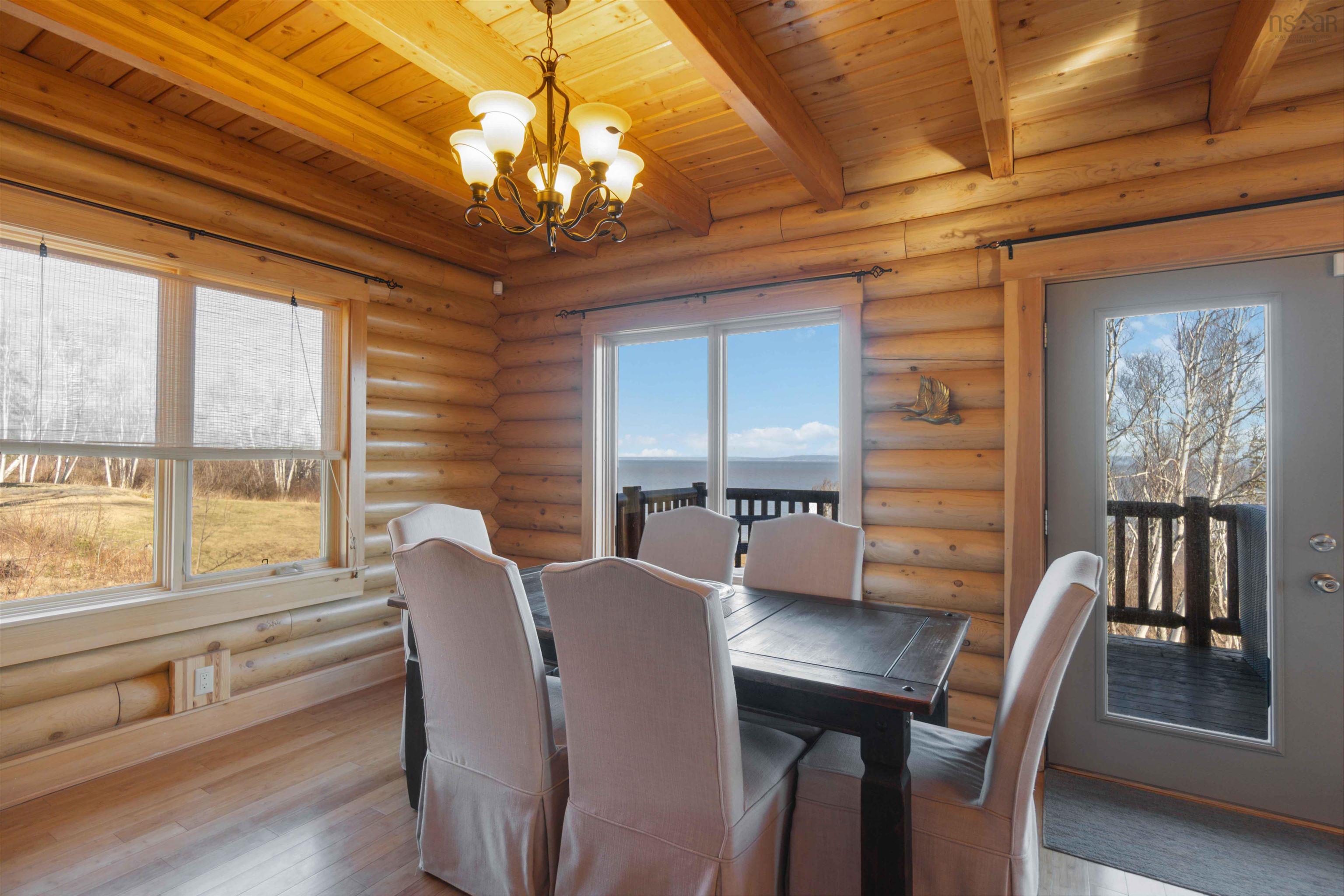 $699,999.00: 9 Karen Court, Cambridge