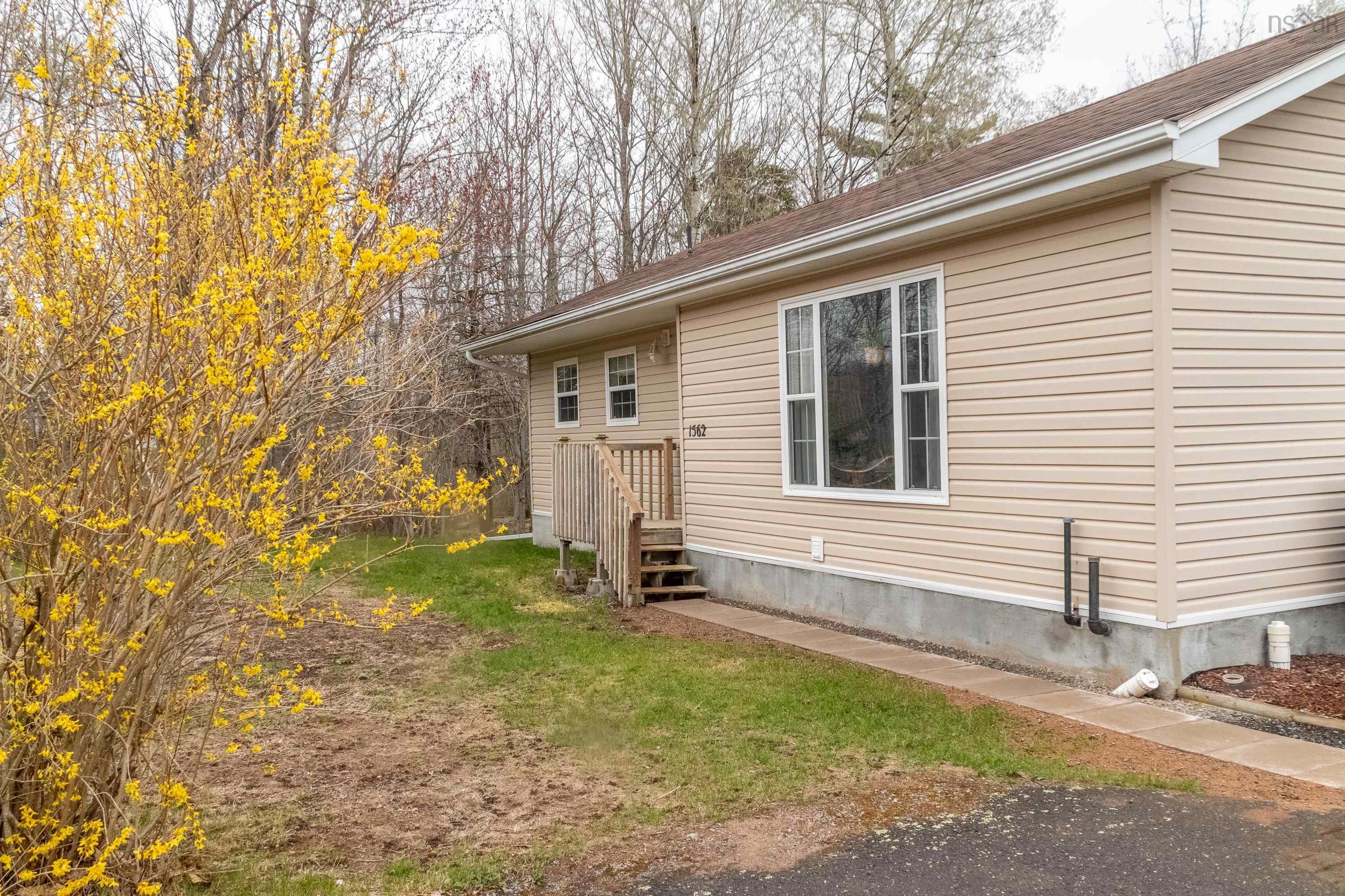 $339,000.00: 1562 Highway 201, South Greenwood