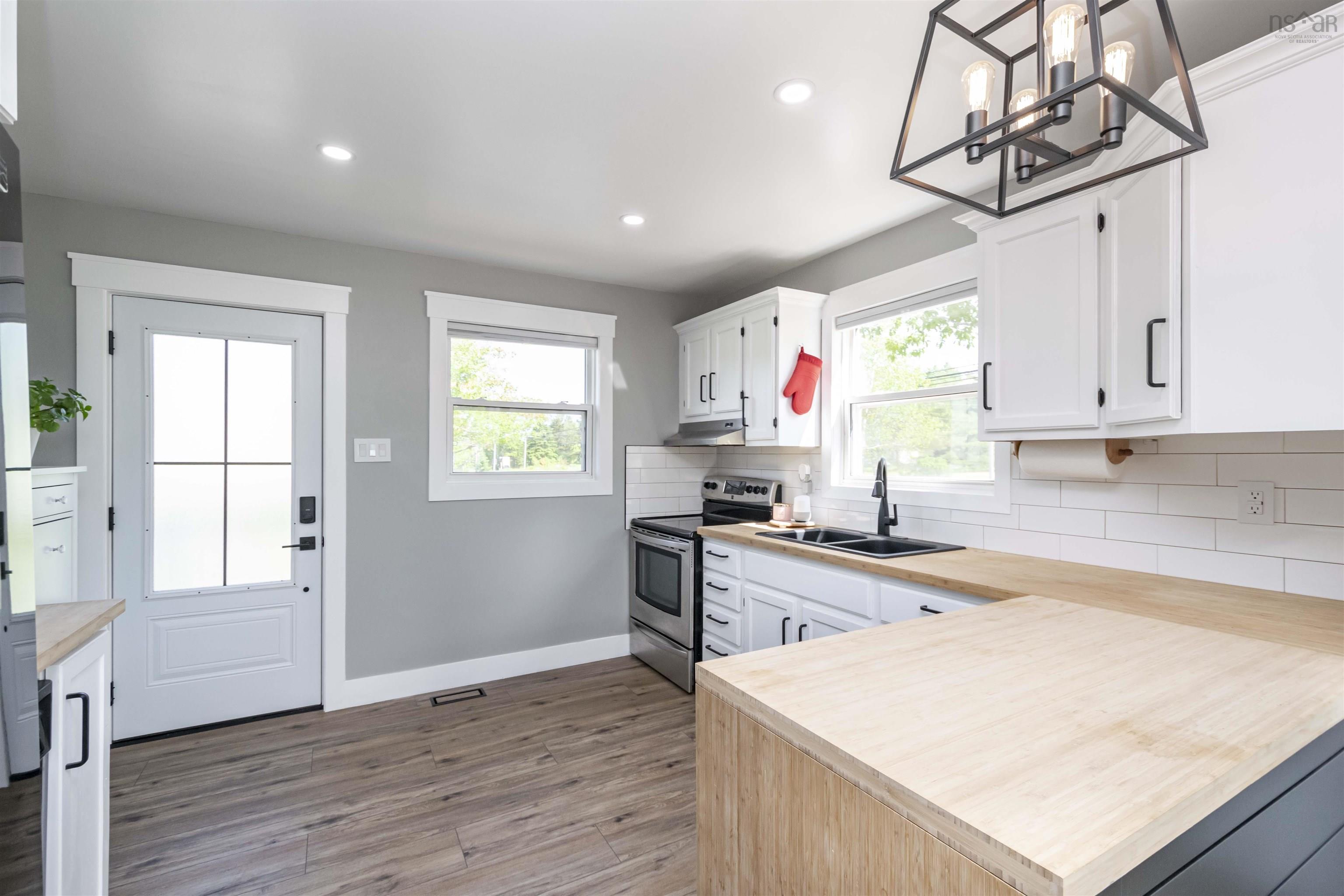 2694 Sackville Drive, Upper Sackville, NS (MLS 202609271)