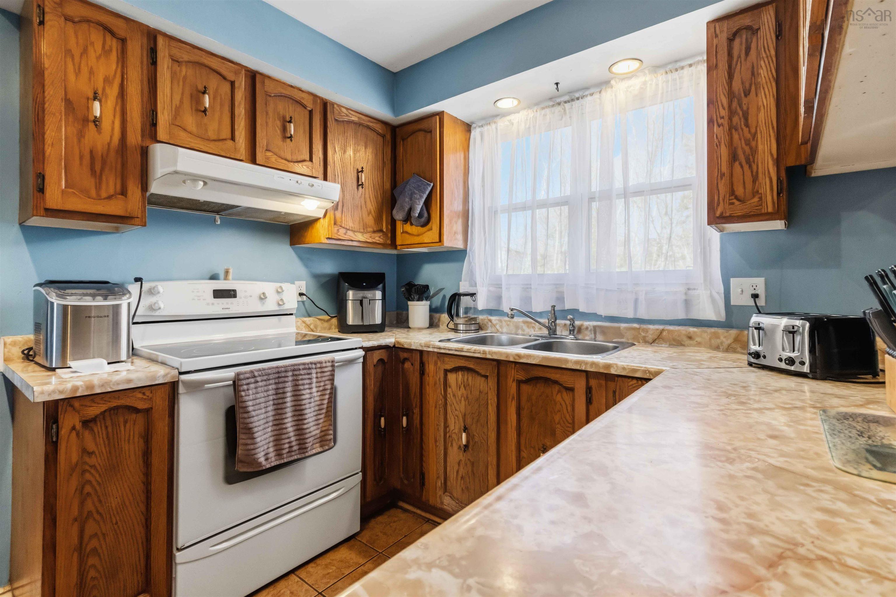7 Fiddlers Green, Cole Harbour, NS (MLS 202609272)