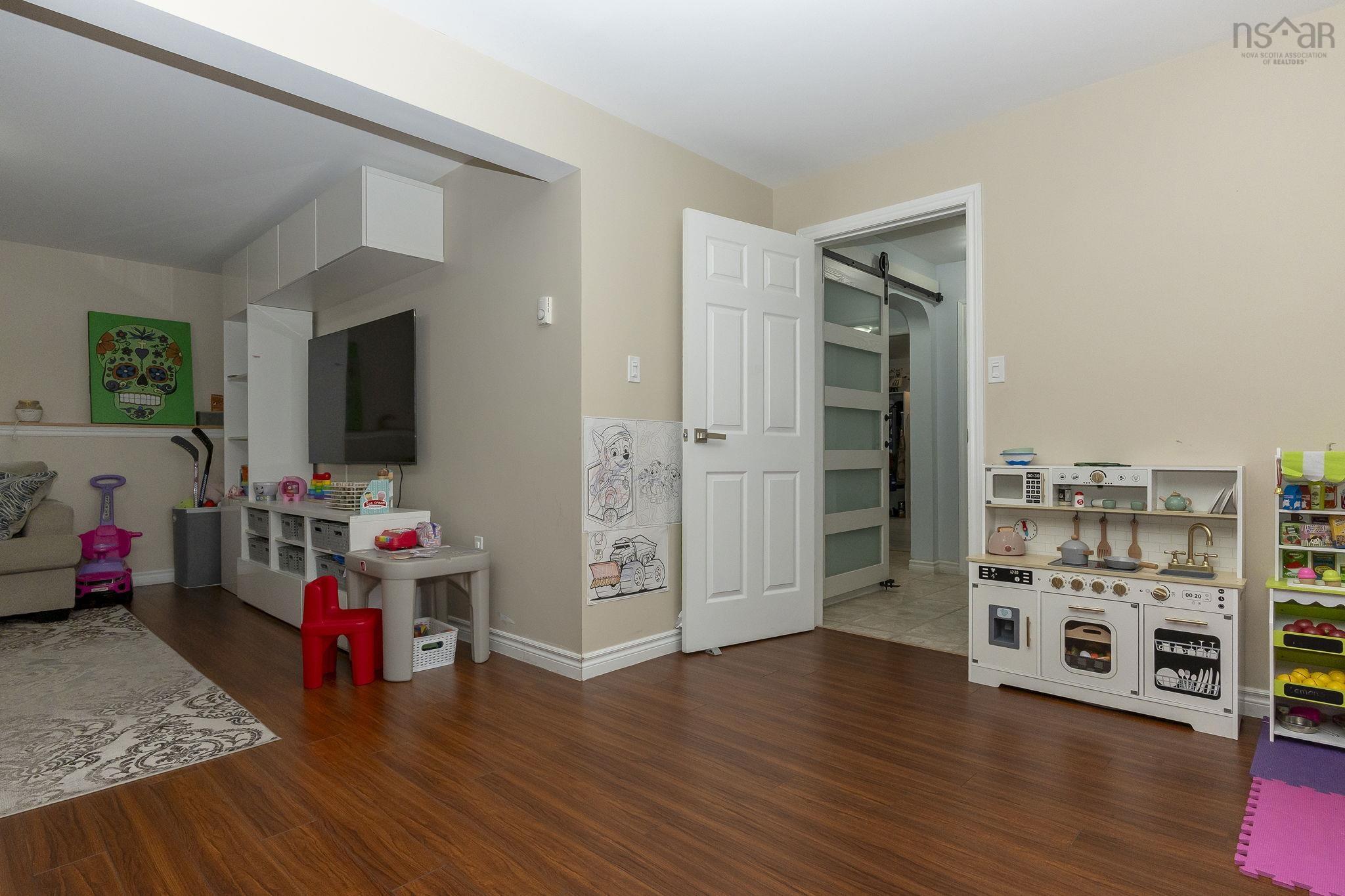 $450,000.00: 861 Julie Drive, Kingston