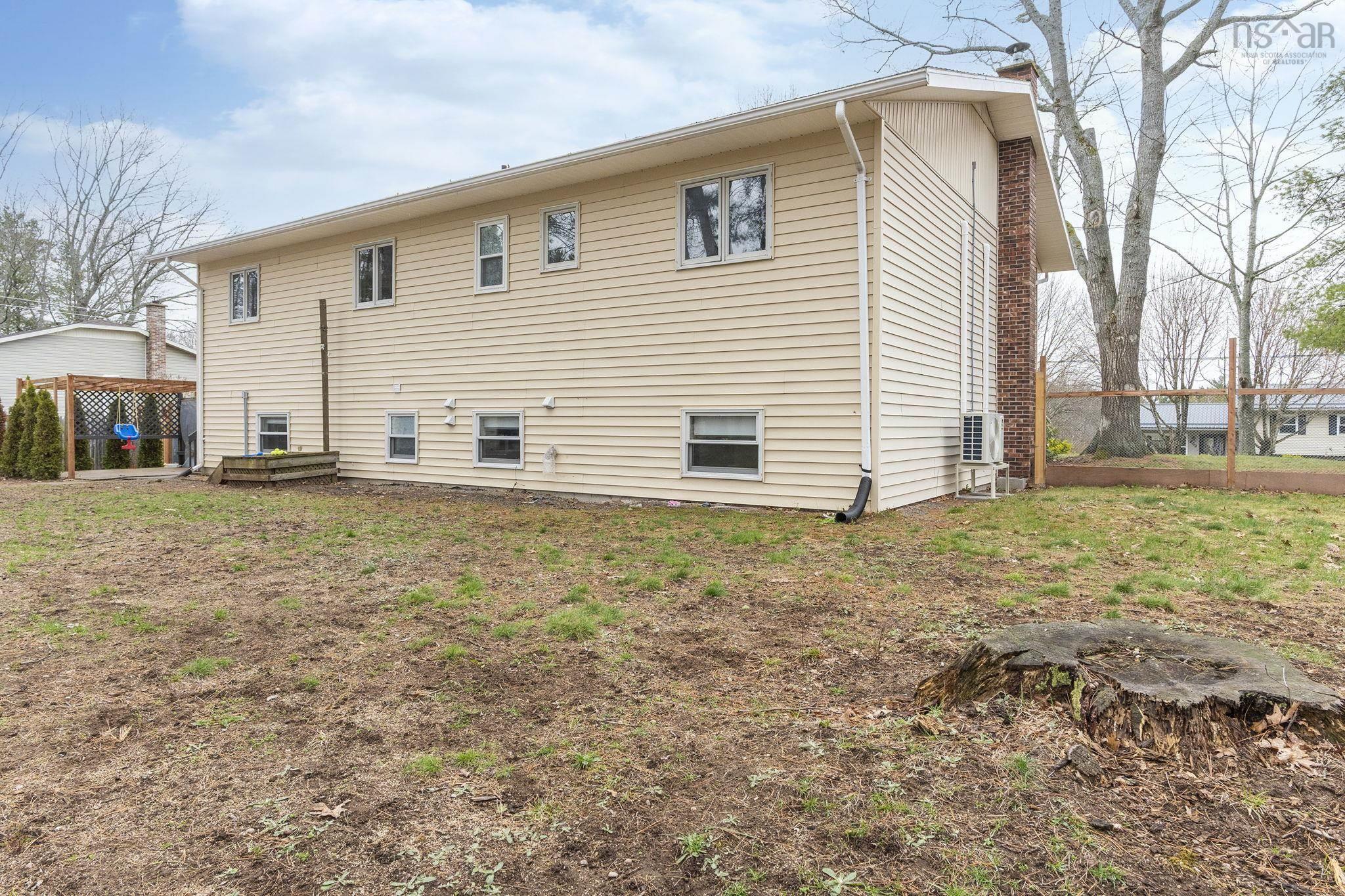 $450,000.00: 861 Julie Drive, Kingston