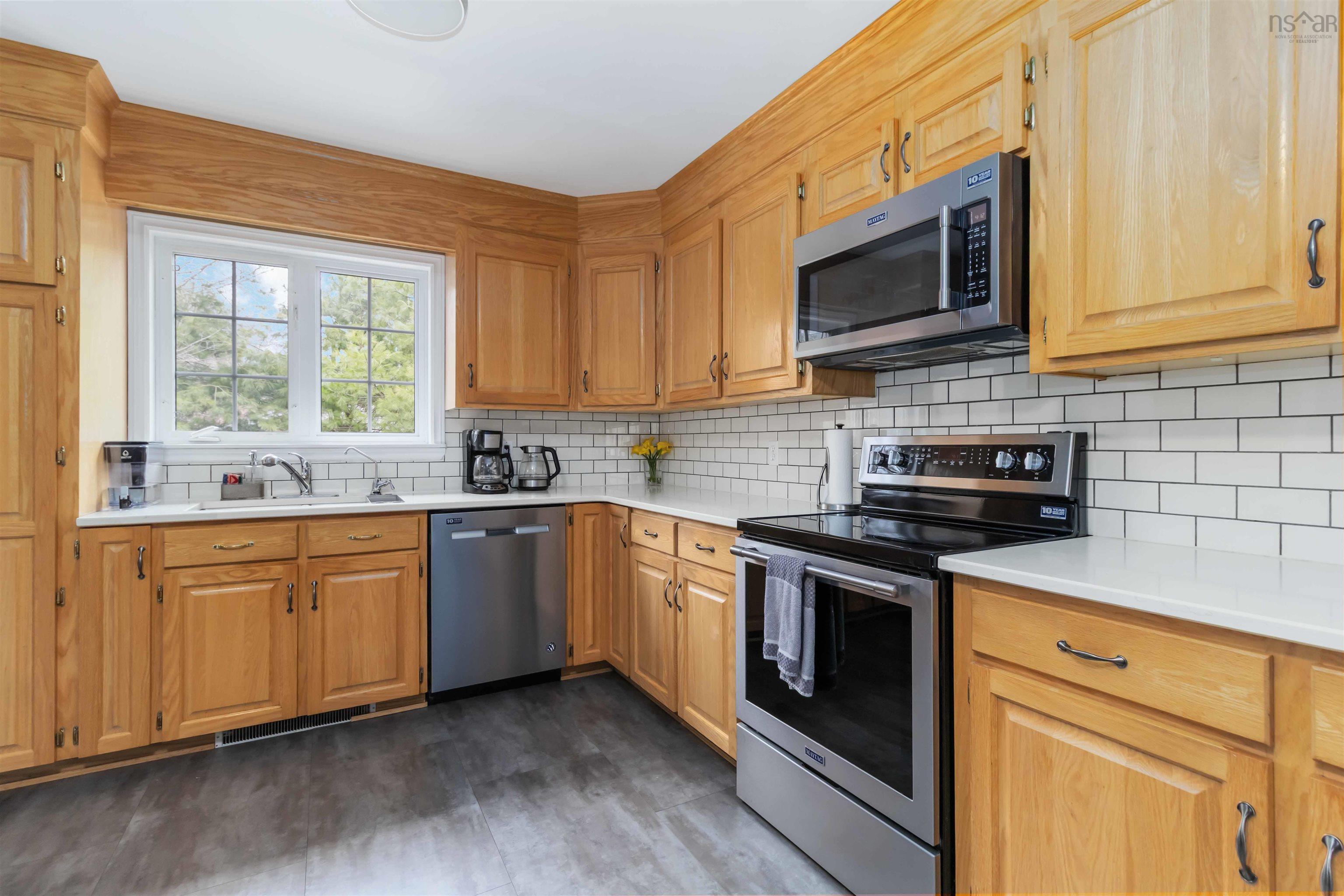 $499,900.00: 39 Ridgecrest Drive, Bridgewater