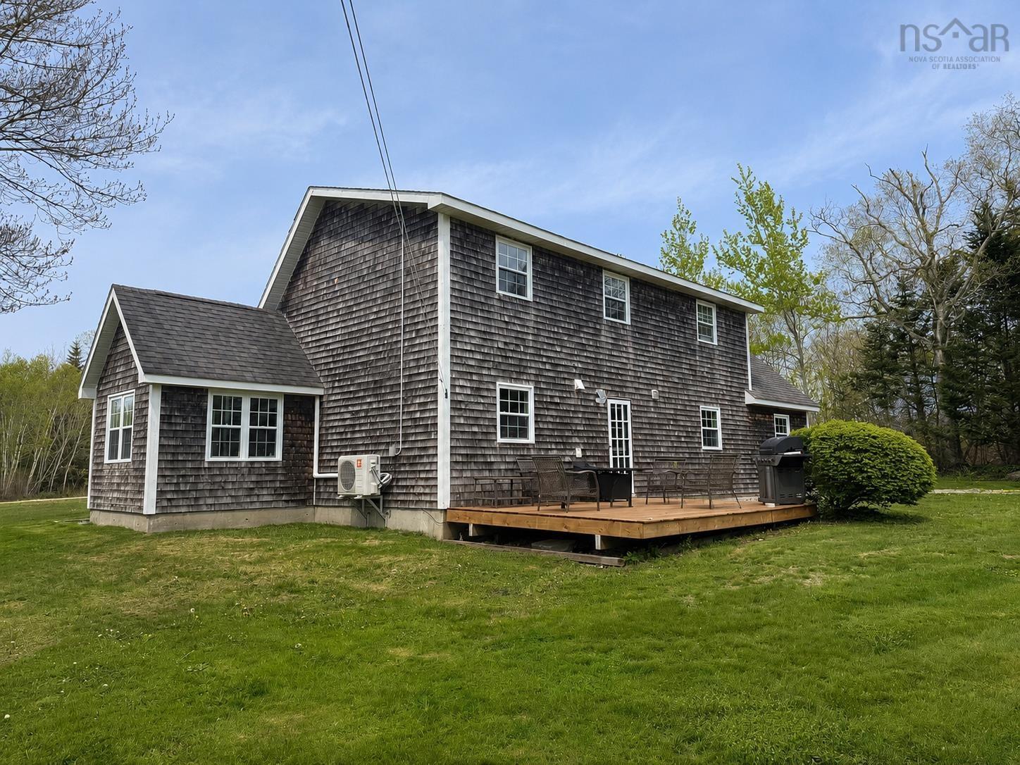 $429,900.00: 47 Riverdale Drive, Pleasant Lake