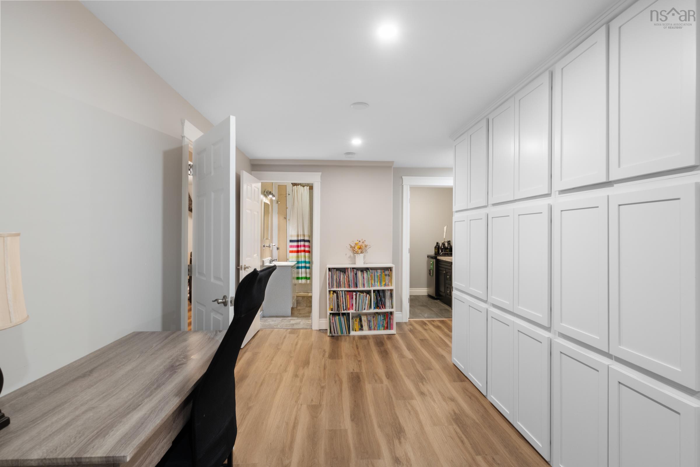 $599,900.00: 1857 Acadia Drive, Kingston