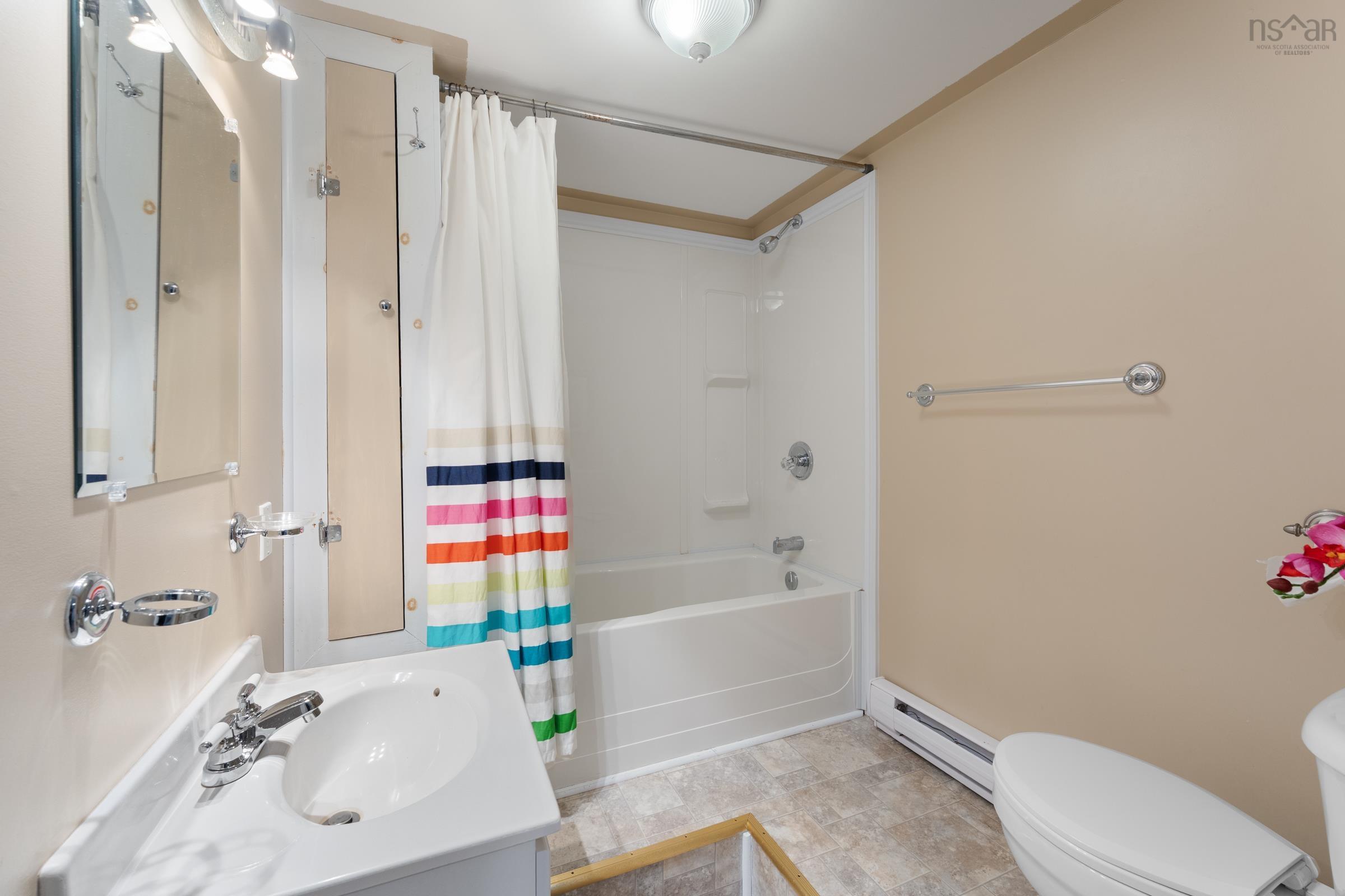 $599,900.00: 1857 Acadia Drive, Kingston