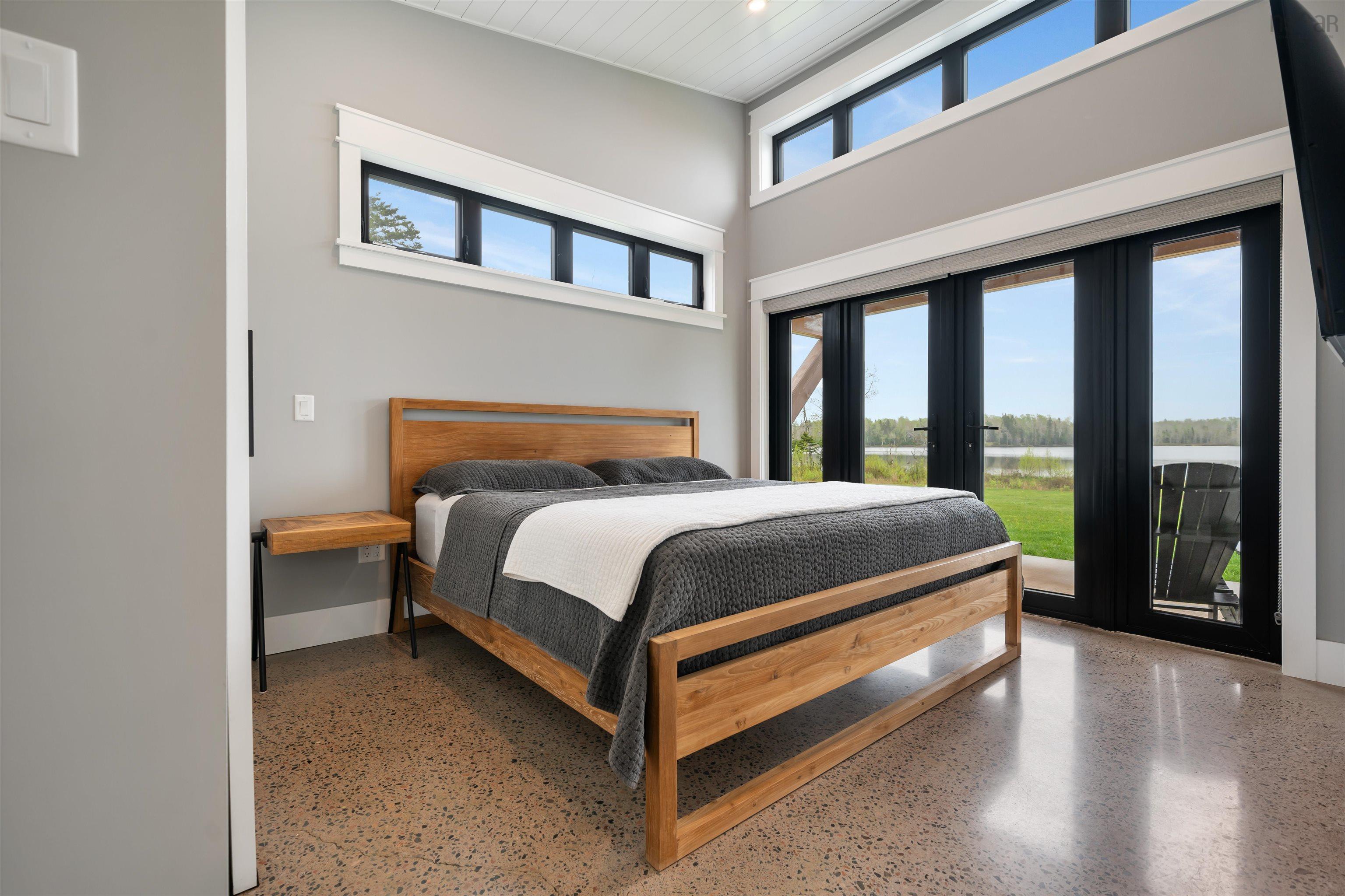 $1,025,000.00: 158 Blackberry Lane, Mattatall Lake