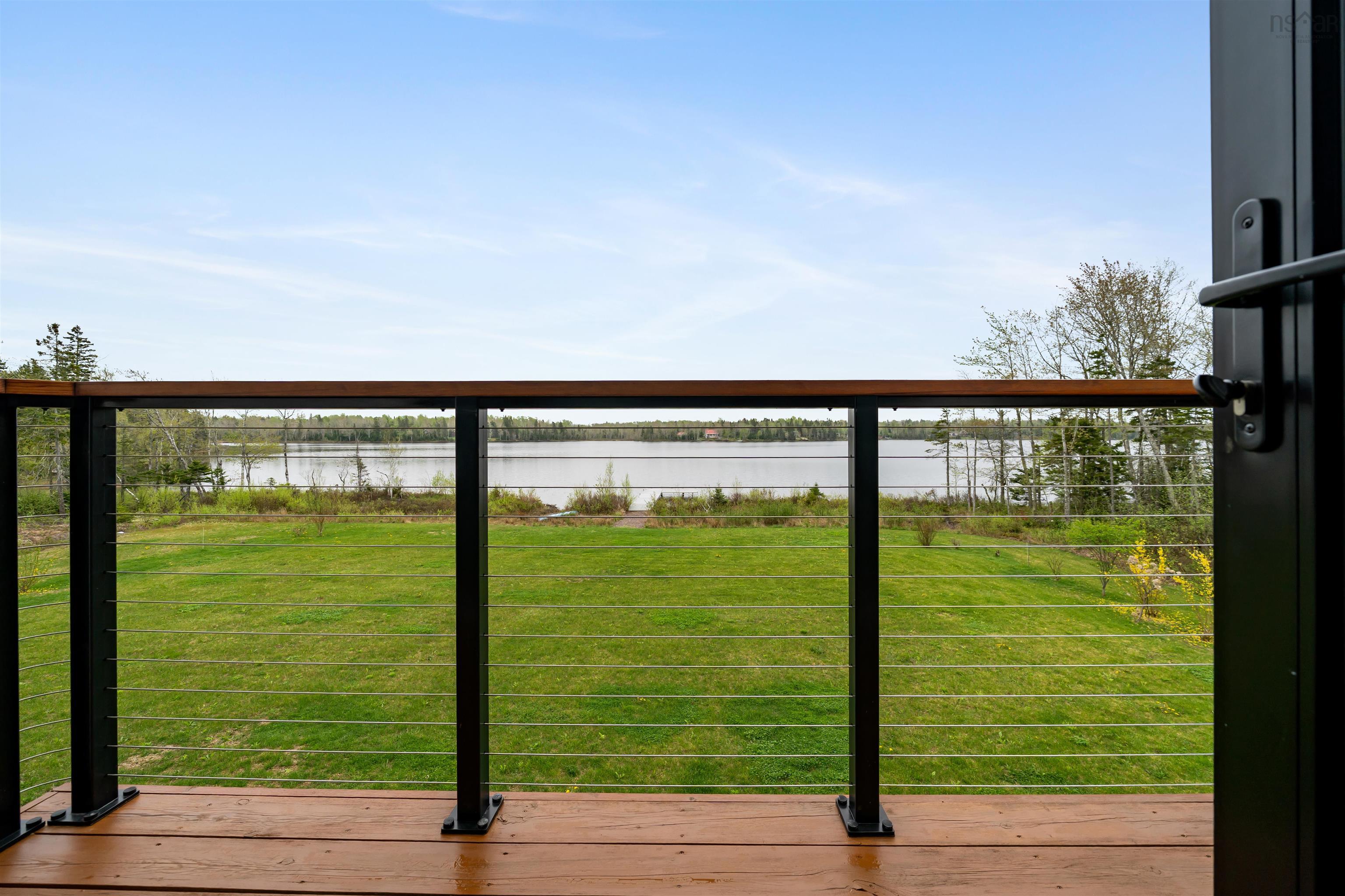 $1,025,000.00: 158 Blackberry Lane, Mattatall Lake
