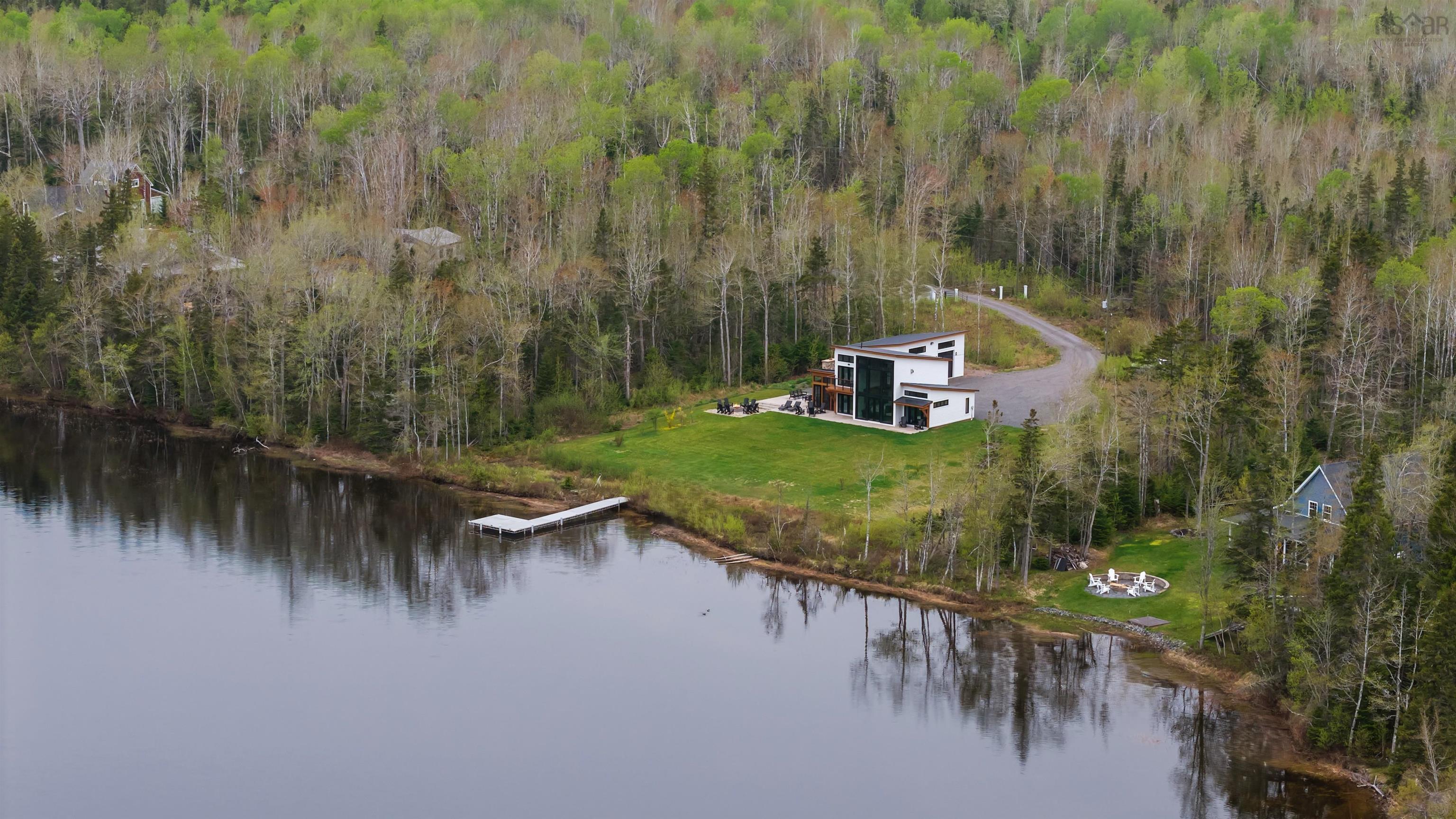 $1,025,000.00: 158 Blackberry Lane, Mattatall Lake
