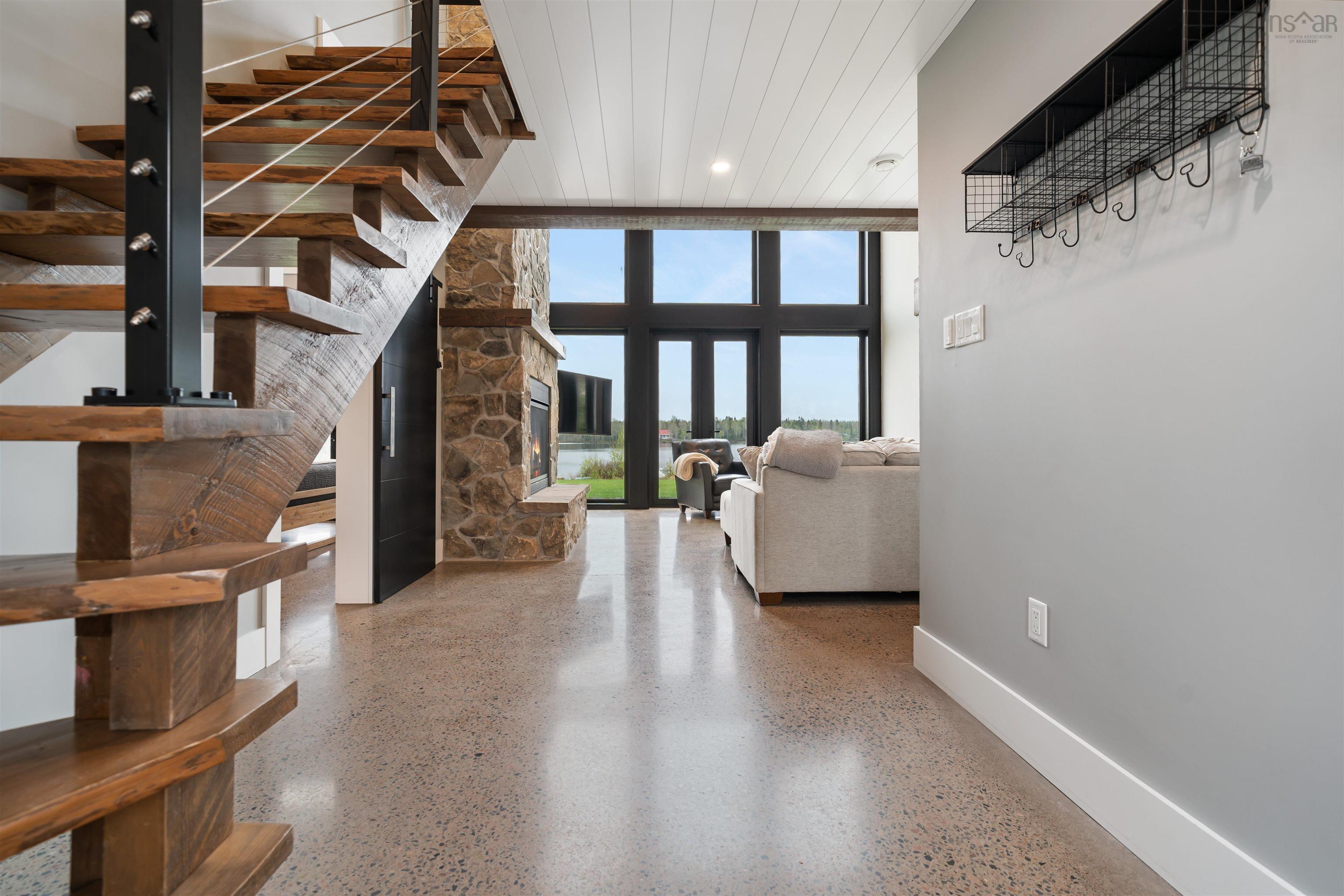 $1,025,000.00: 158 Blackberry Lane, Mattatall Lake